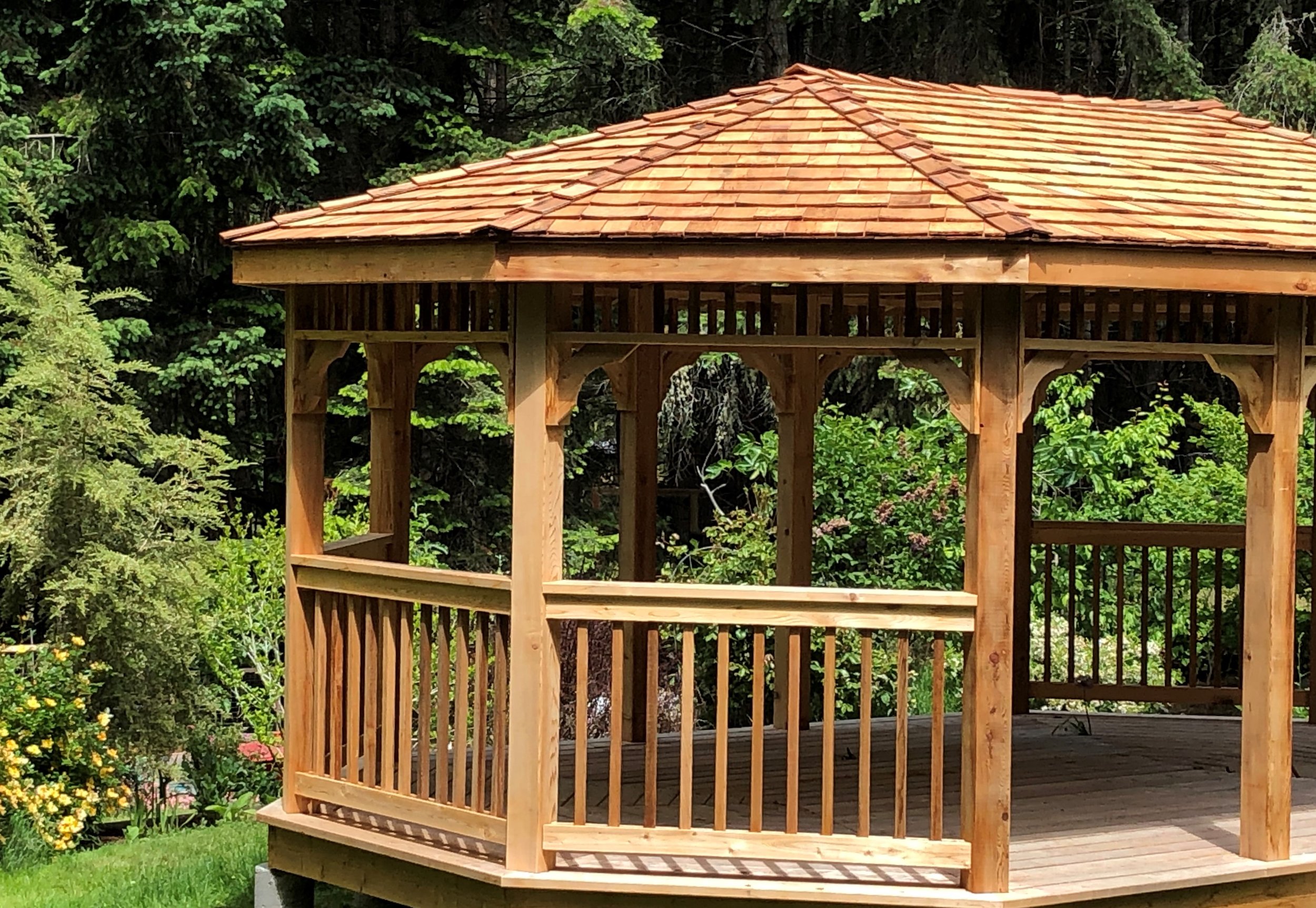 Cedar garden gazebo