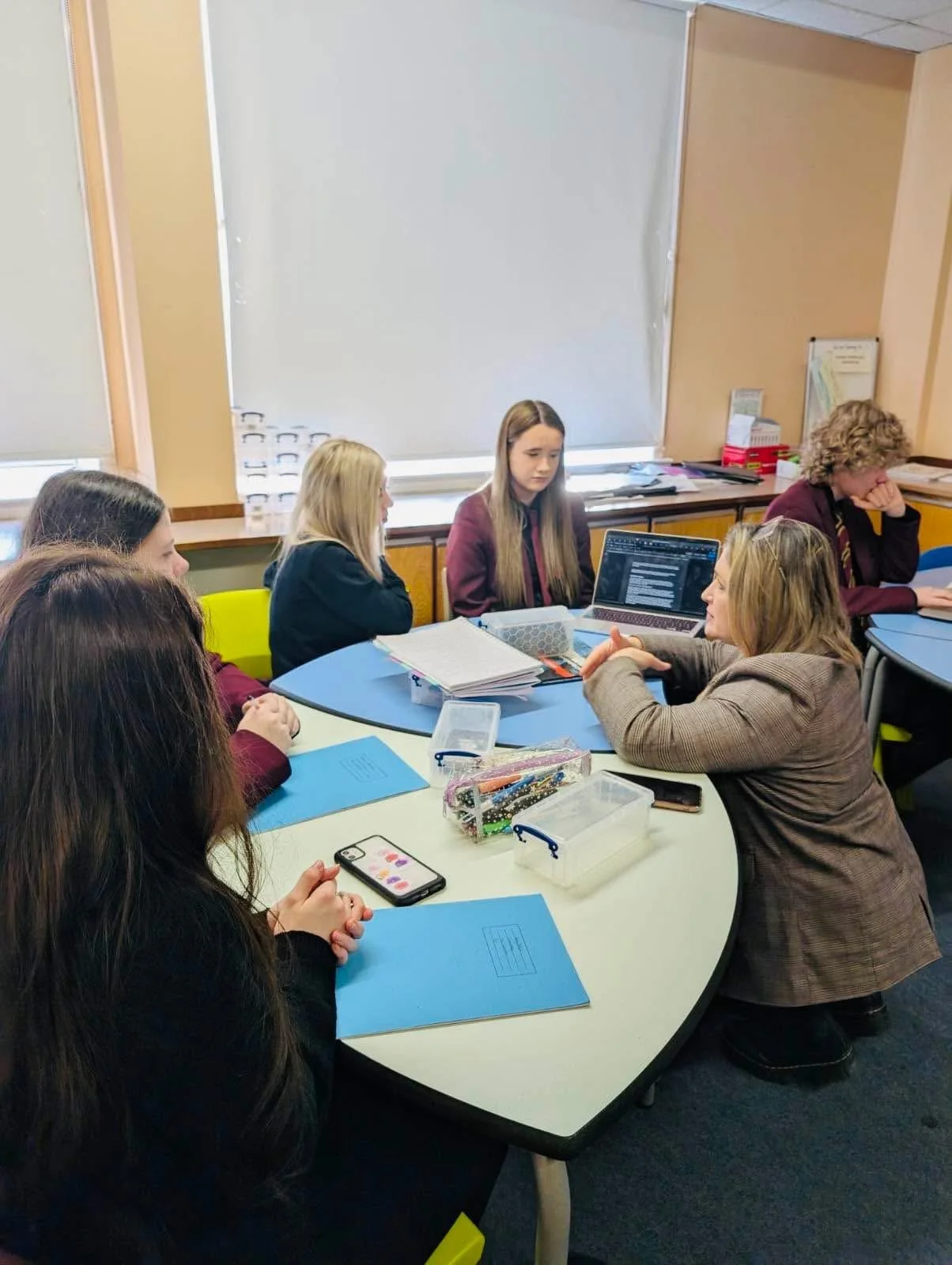 Karen Adam MSP Welcomes Poverty-Related Attainment Gap Reaching Lowest Level on Record