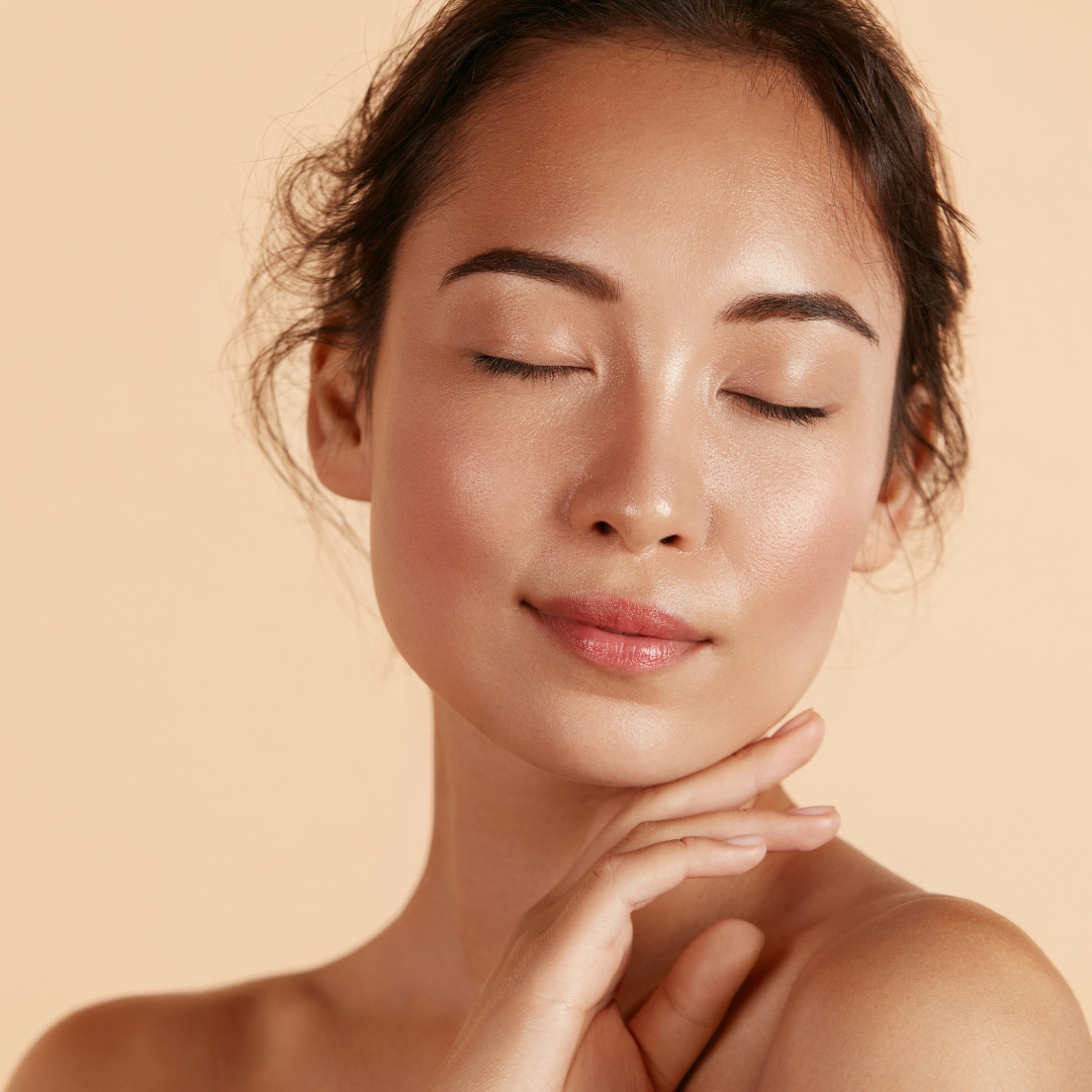 Fresh, Radiant, Glowing: Why Collagen Glow Facials Are a Spring Must