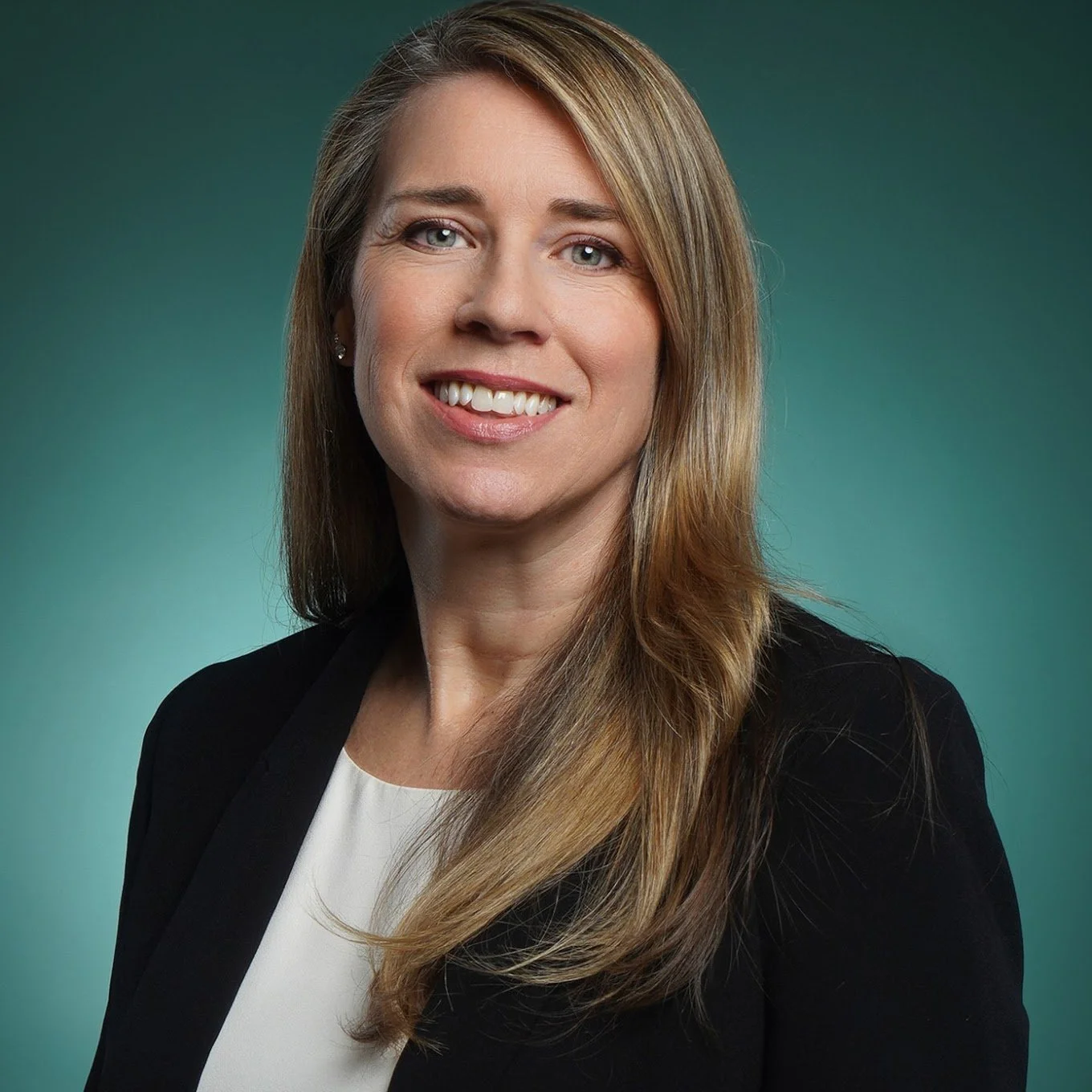 Introducing Hilary Forrester: Luxury Real Estate Marketing Expert