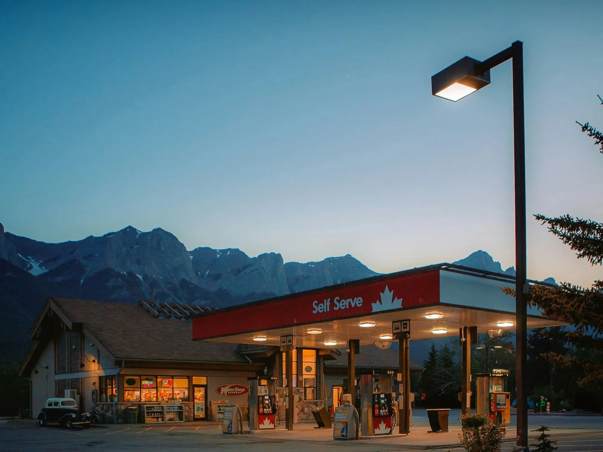 Petro Canada - Oil Common Wealth Lost