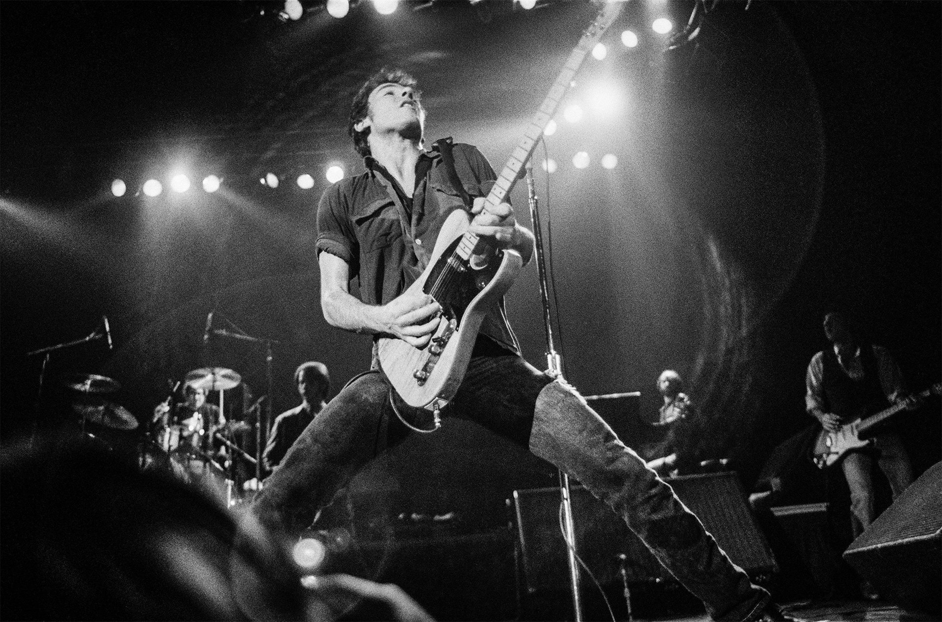 Bruce Springsteen, Darkness on the Edge of Town Tour, Winterland Ballroom, SF, 12/16/78, final note of “Prove it All Night”, Photo by PJay Plutzer, Prisoner of Rock and Roll Photos