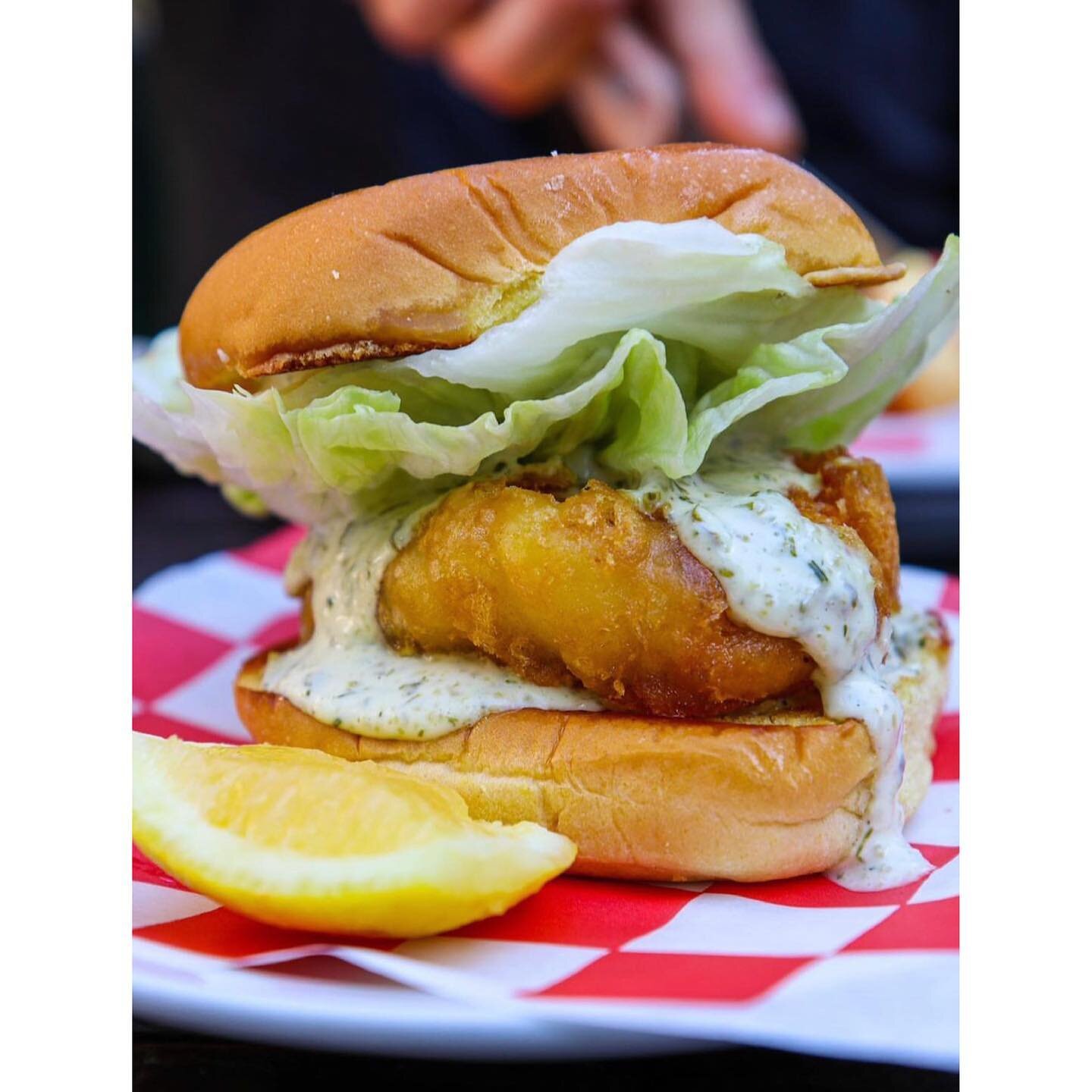 We dream about this fried cod sandwich often. 🐟 

📸:@maryelda