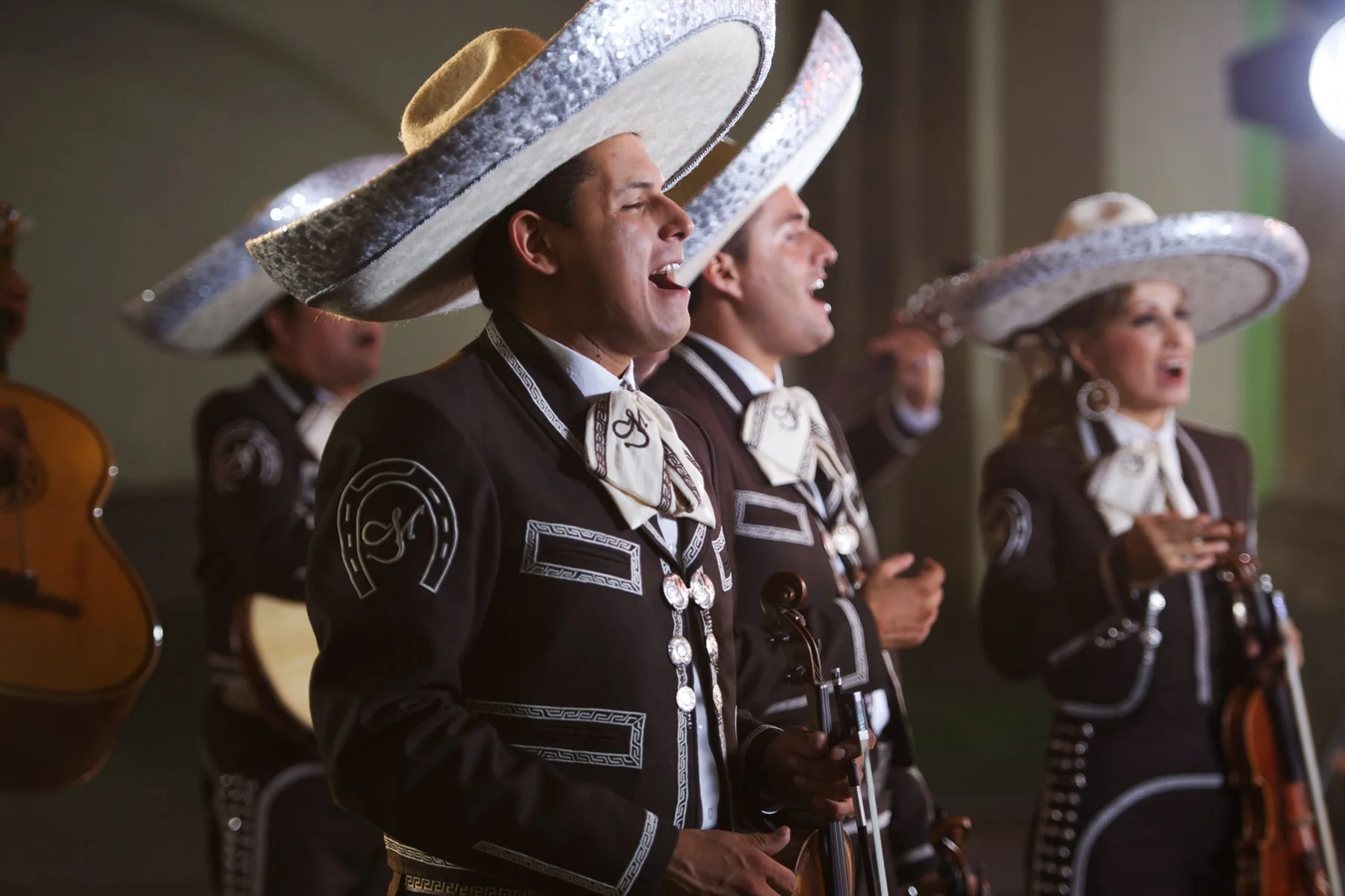 Mariachi_web-1.jpg