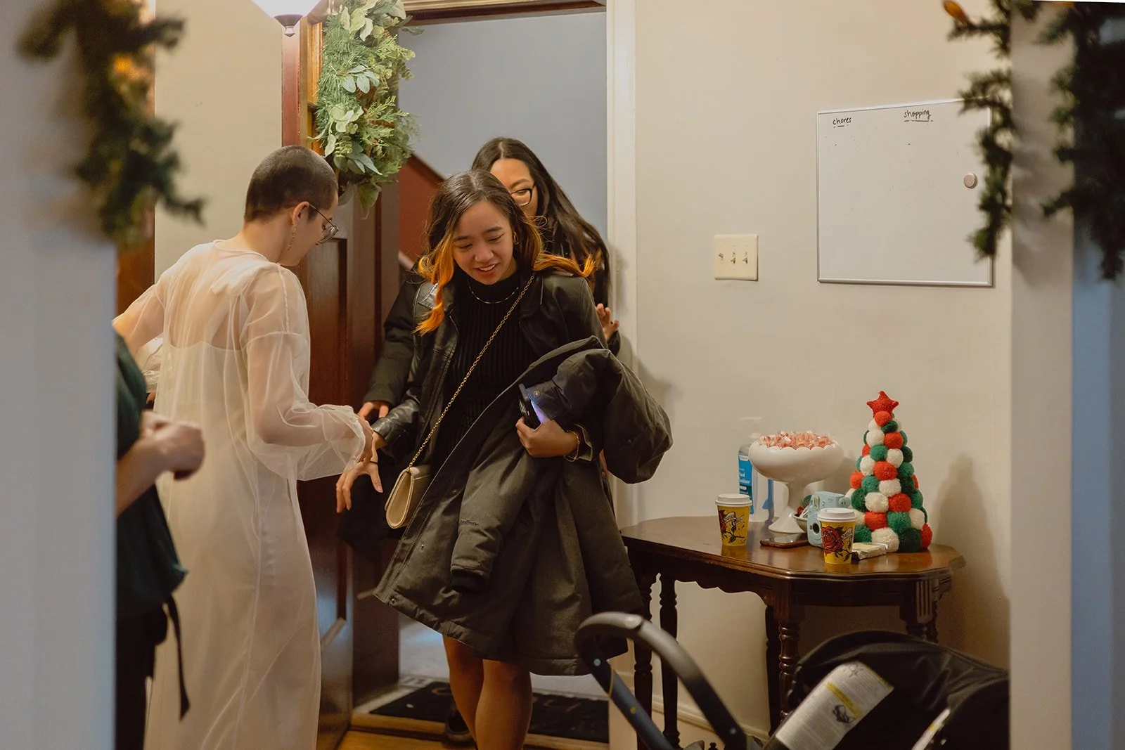 932A3155EVAN-AND-MEGAN-INTIMATE-WEDDING-AT APARTMENT-CHICAGO-ILLINOIS_websize.jpg