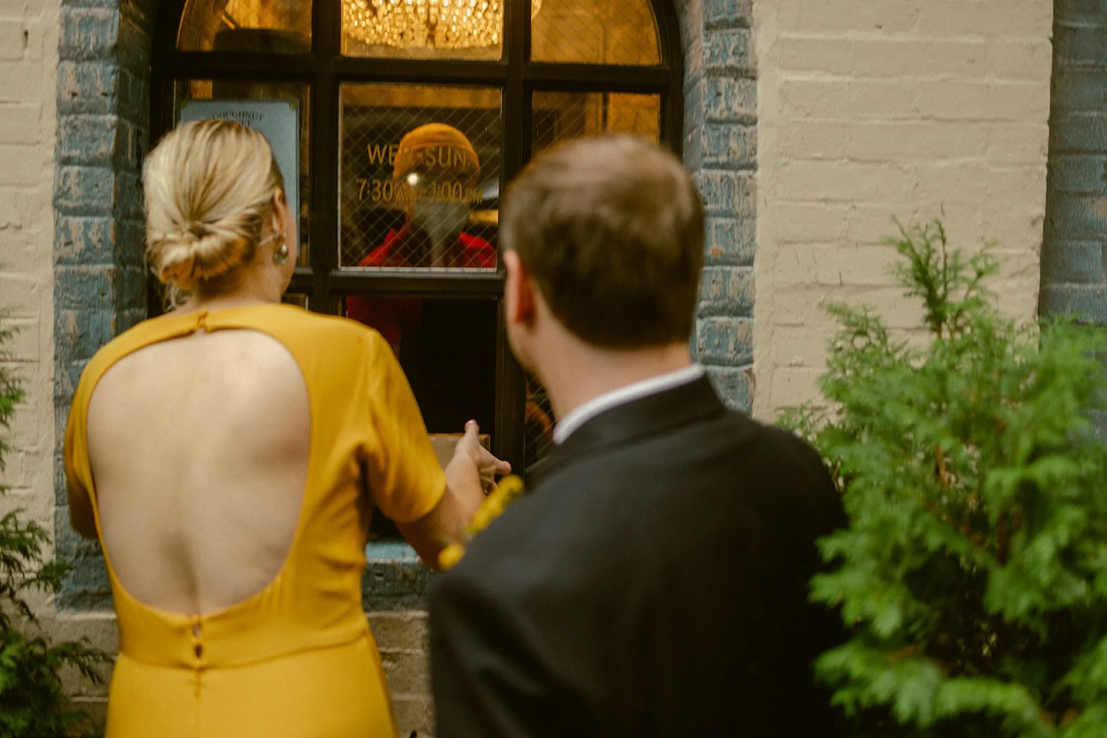 SOPHIE-AND-JOHN-CITY-HALL-BROWN-LINE-DOUGHNUT-VAULT-WEDDING-CHICAGO-ILLINOIS-THE-GERNANDS-PHOTOGRAPHY.jpg932A5801-2.jpg