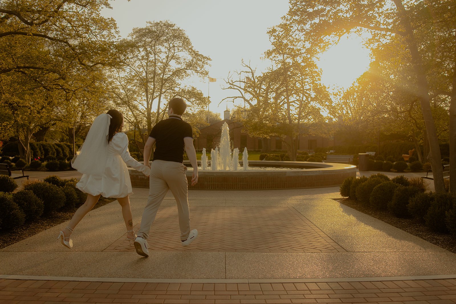 DT1A7318RILEY-AND-ISABELLA-CHICAGO-ILLINOIS-ENGAGEMENT-SESSION-ADLER-PLANETARIUM-THE-GERNANDS-PHOTOGRAPHY.jpg_websize.jpg