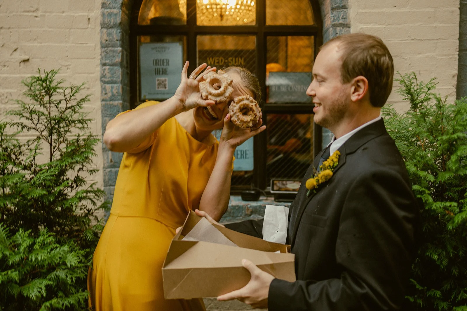 SOPHIE-AND-JOHN-CITY-HALL-BROWN-LINE-DOUGHNUT-VAULT-WEDDING-CHICAGO-ILLINOIS-THE-GERNANDS-PHOTOGRAPHY.jpg932A5812-2.jpg
