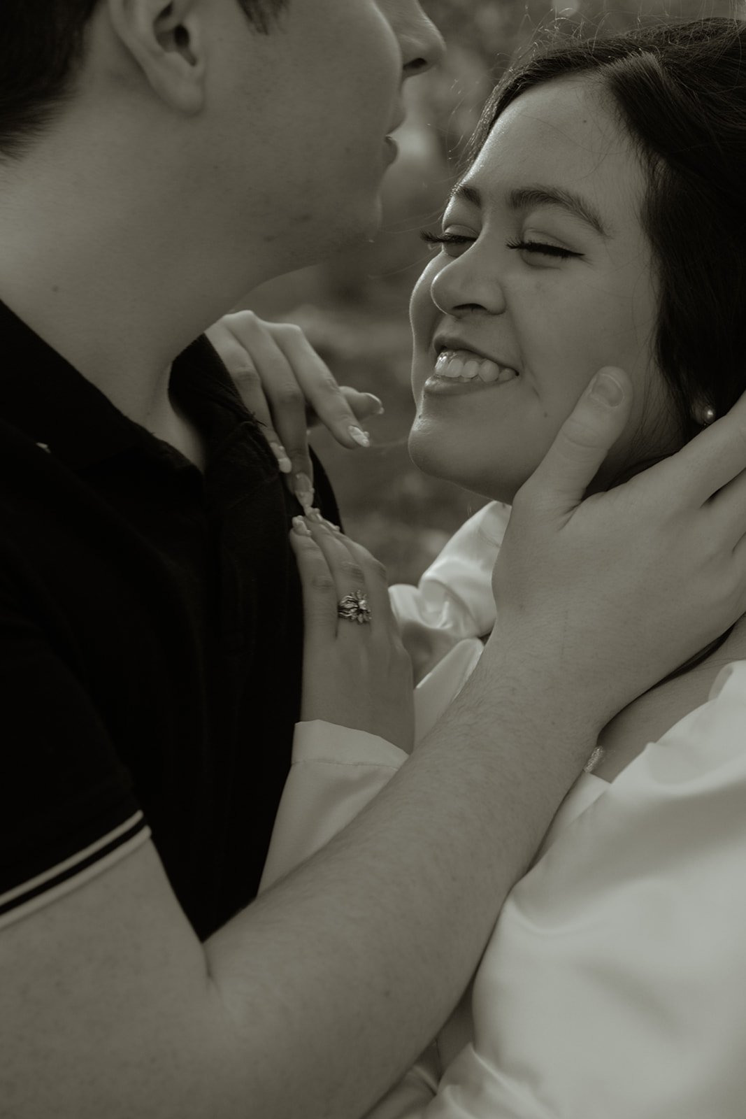 DT1A7349RILEY-AND-ISABELLA-CHICAGO-ILLINOIS-ENGAGEMENT-SESSION-ADLER-PLANETARIUM-THE-GERNANDS-PHOTOGRAPHY_websize.jpg