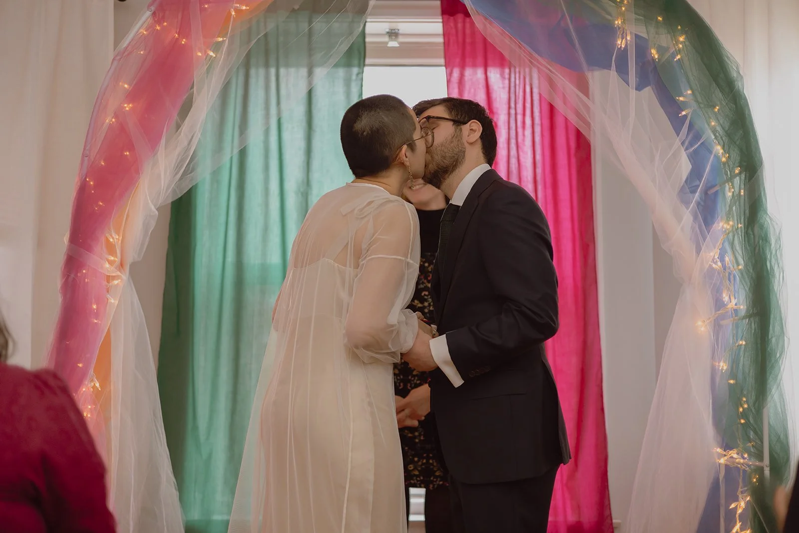 932A3236EVAN-AND-MEGAN-INTIMATE-WEDDING-AT APARTMENT-CHICAGO-ILLINOIS_websize.jpg