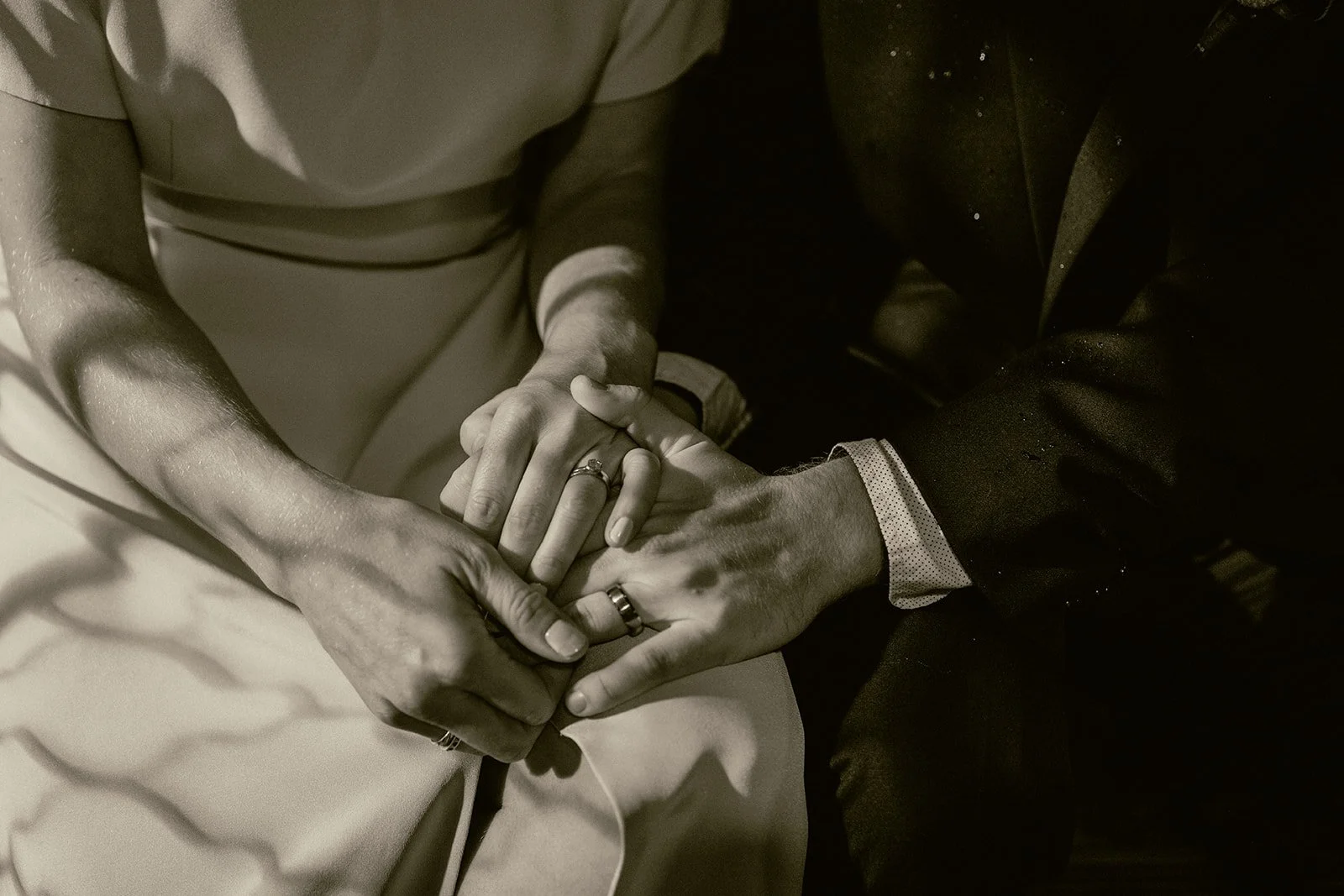 SOPHIE-AND-JOHN-CITY-HALL-BROWN-LINE-DOUGHNUT-VAULT-WEDDING-CHICAGO-ILLINOIS-THE-GERNANDS-PHOTOGRAPHY.jpg932A5316-2.jpg