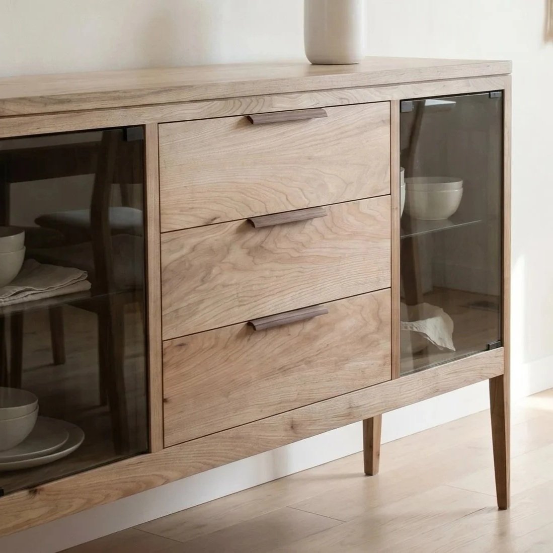 Buffet tiroirs et portes