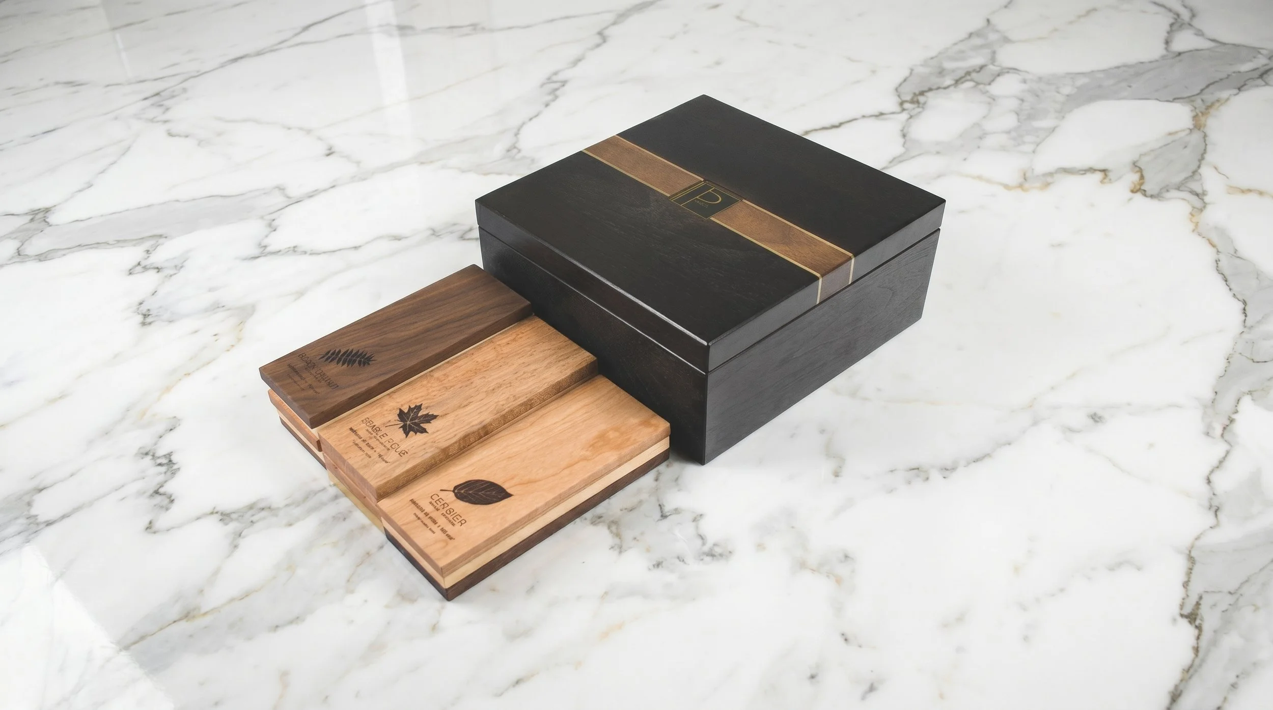 Boite et planchettes