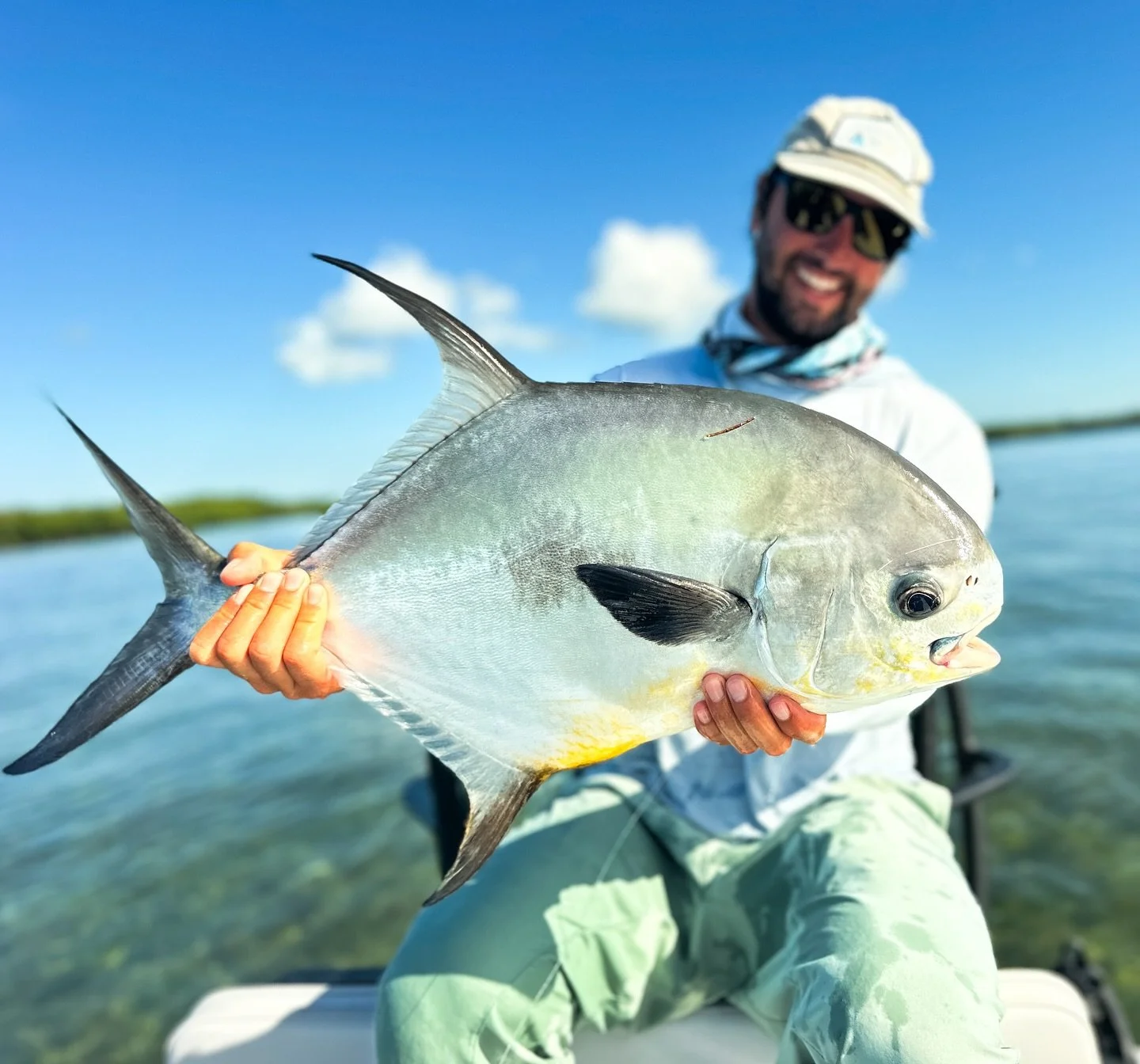 Sufficiently spoiled by @redhookfishing for 2 days, thanks friend!
&bull;
&bull;
#bonefish #permit #tarpon