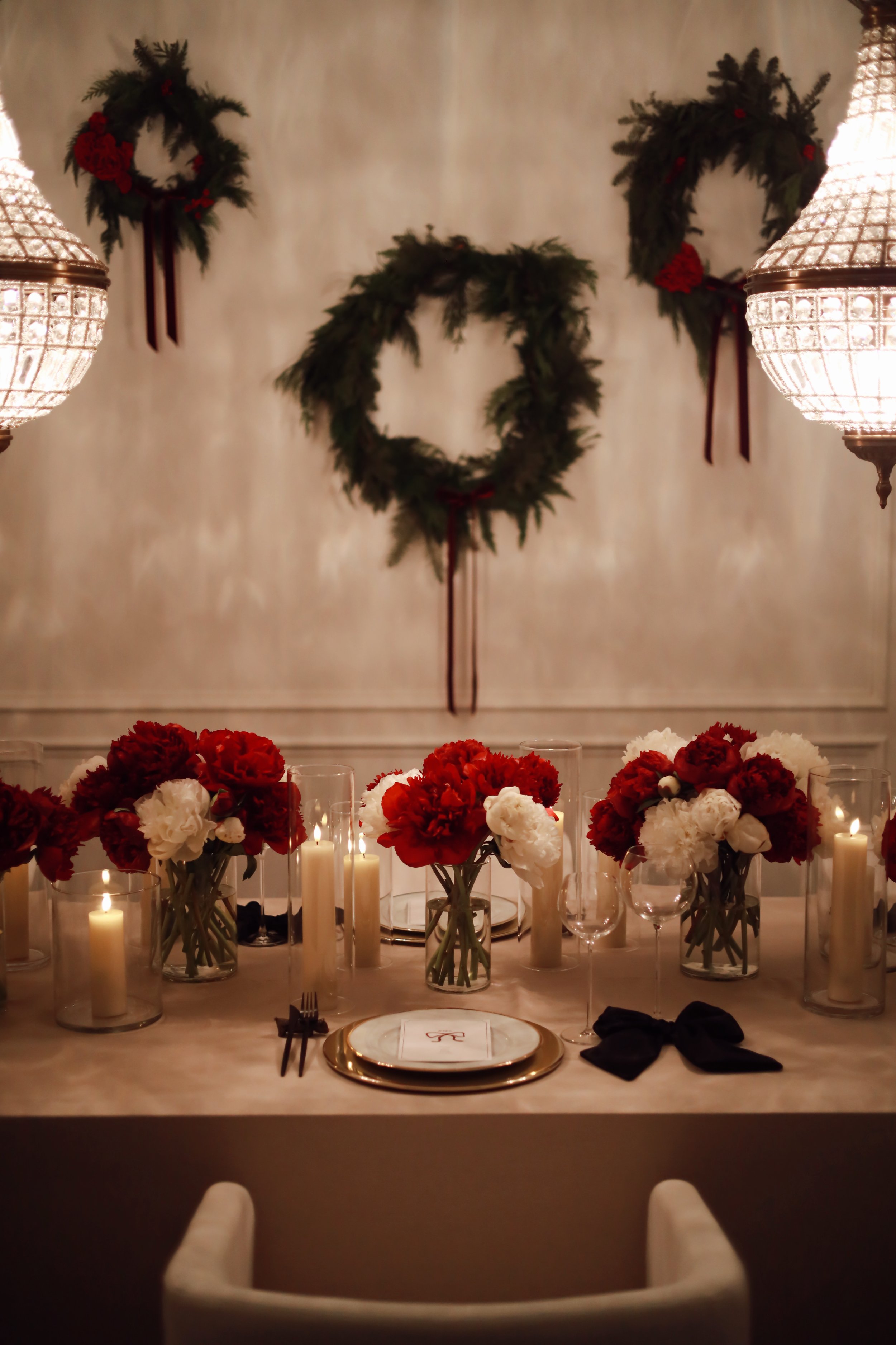 Paces West x UrbanStems_Holiday14.JPG
