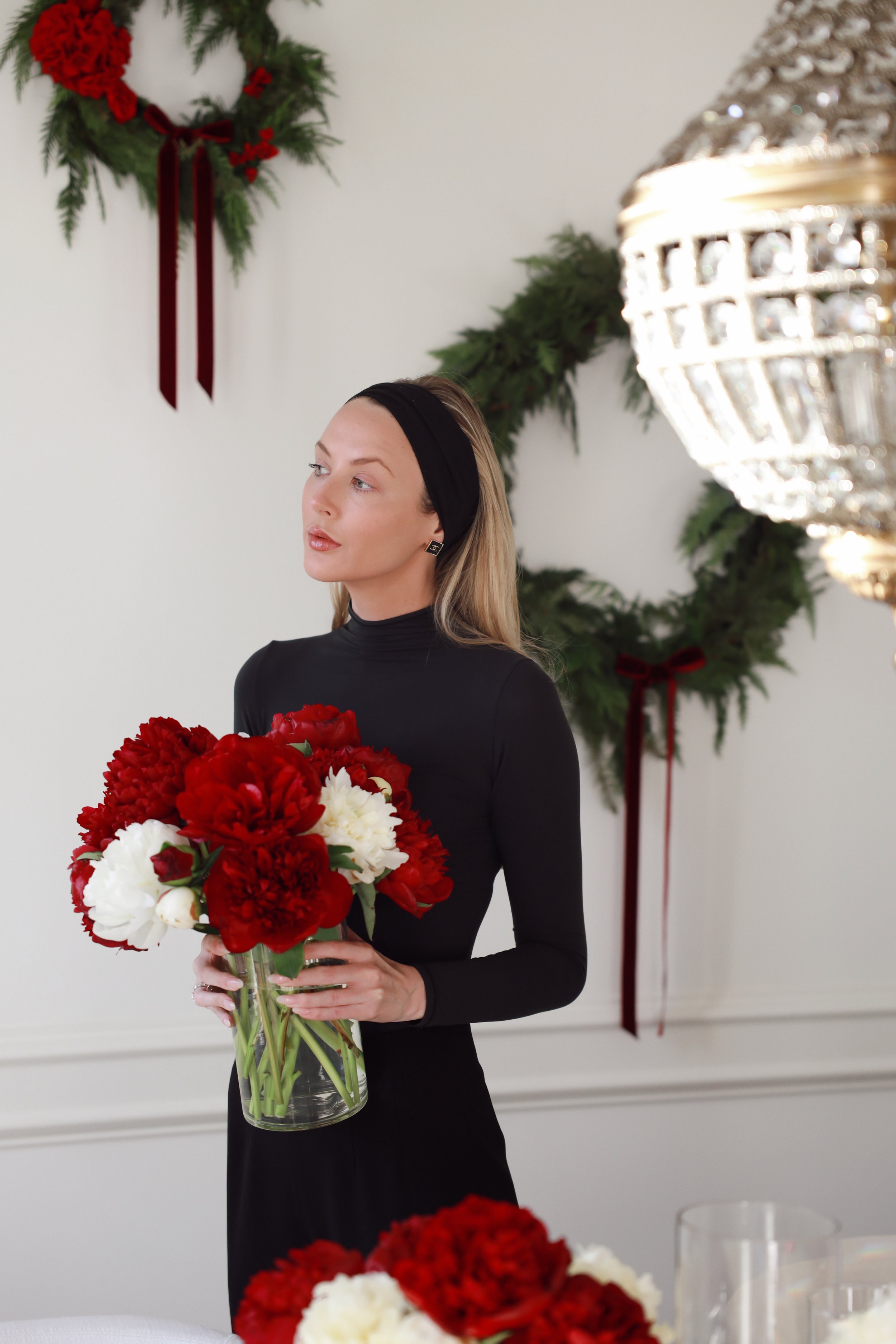 Paces West x UrbanStems_Holiday22.JPG