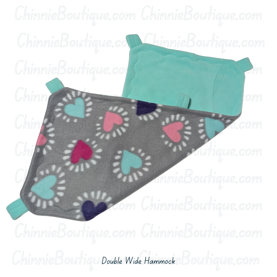 Minty Hearts Double-Wide Hammock