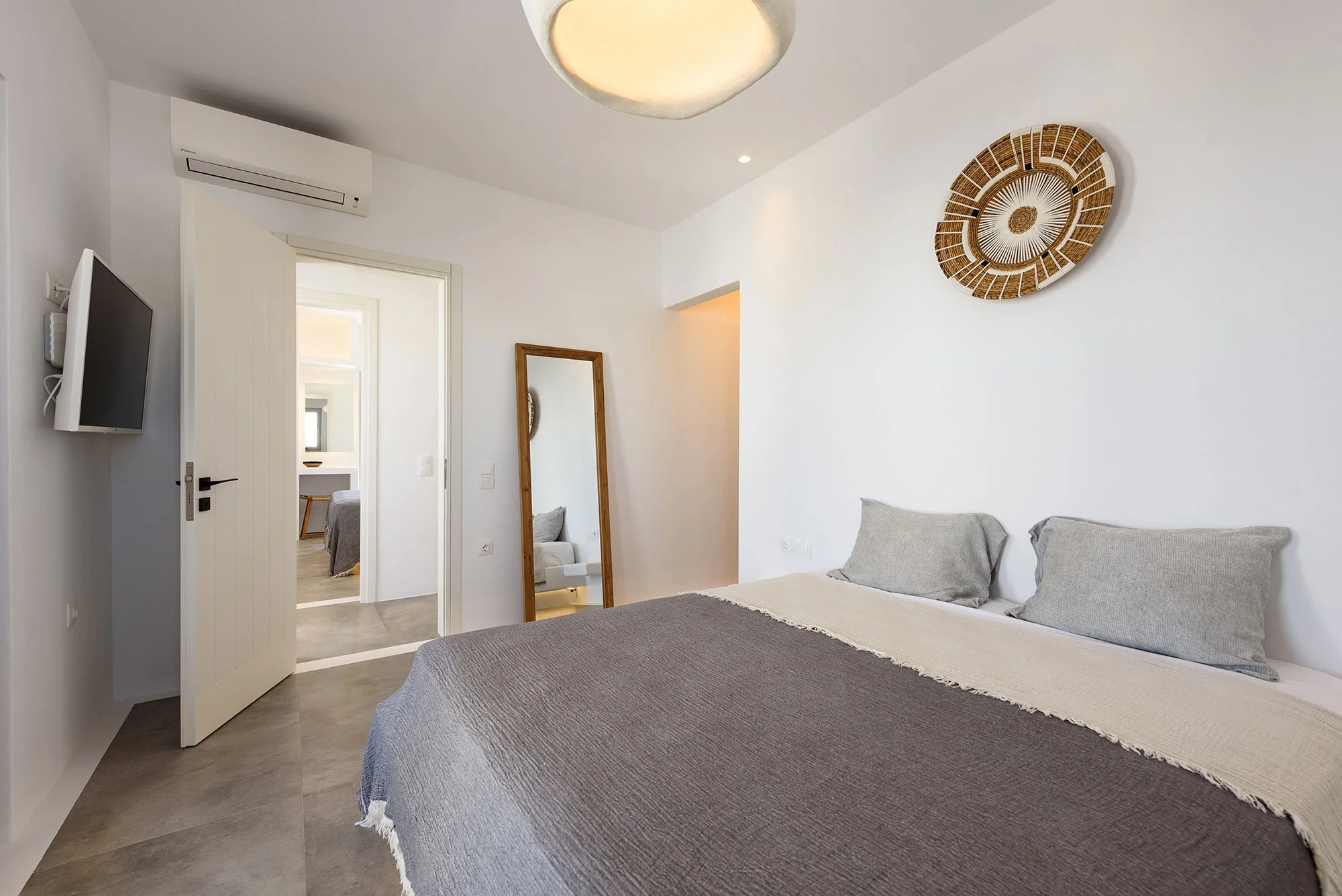 57 SeaPearls-200.jpg