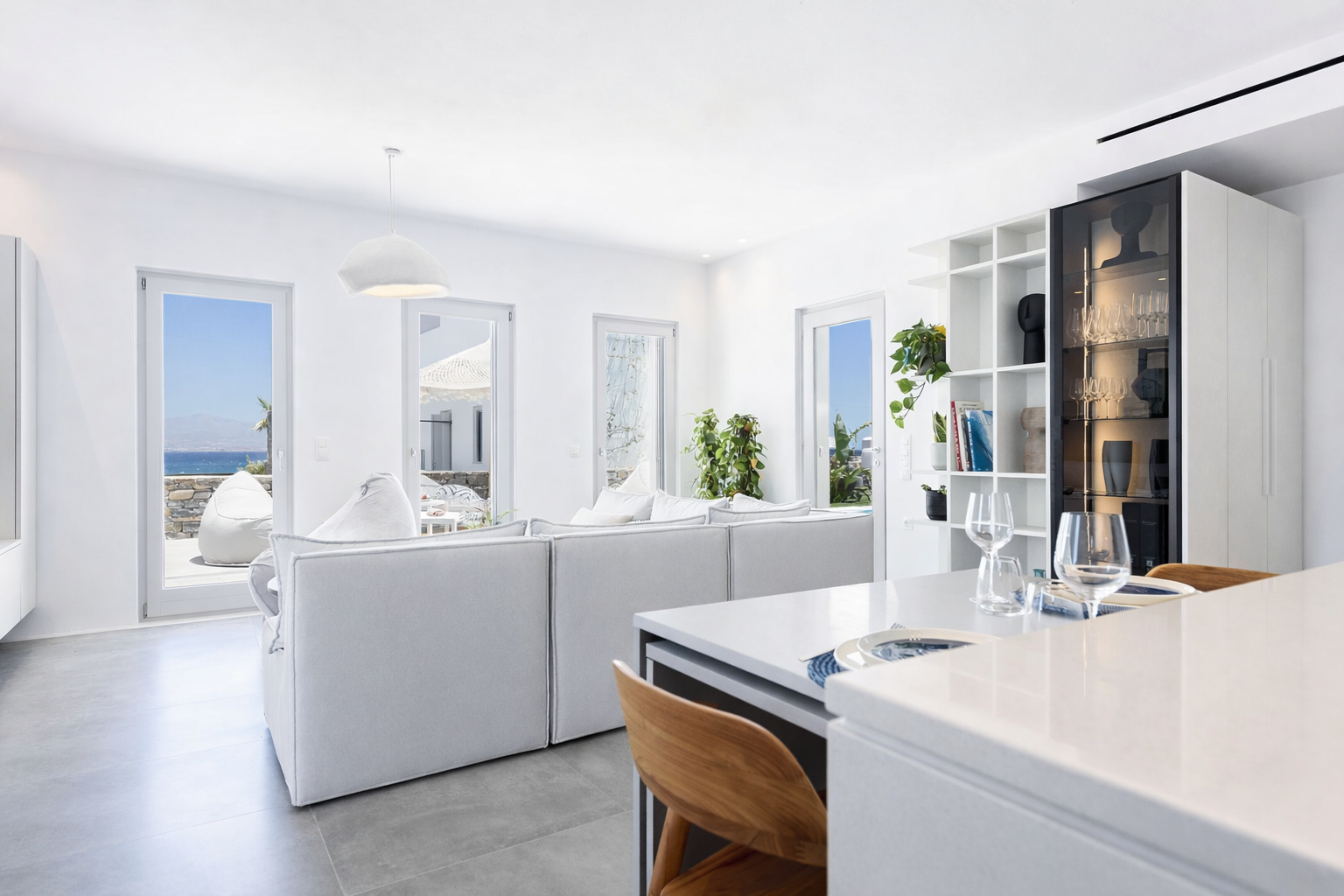 23 AKOYA LIVING Sea View.png