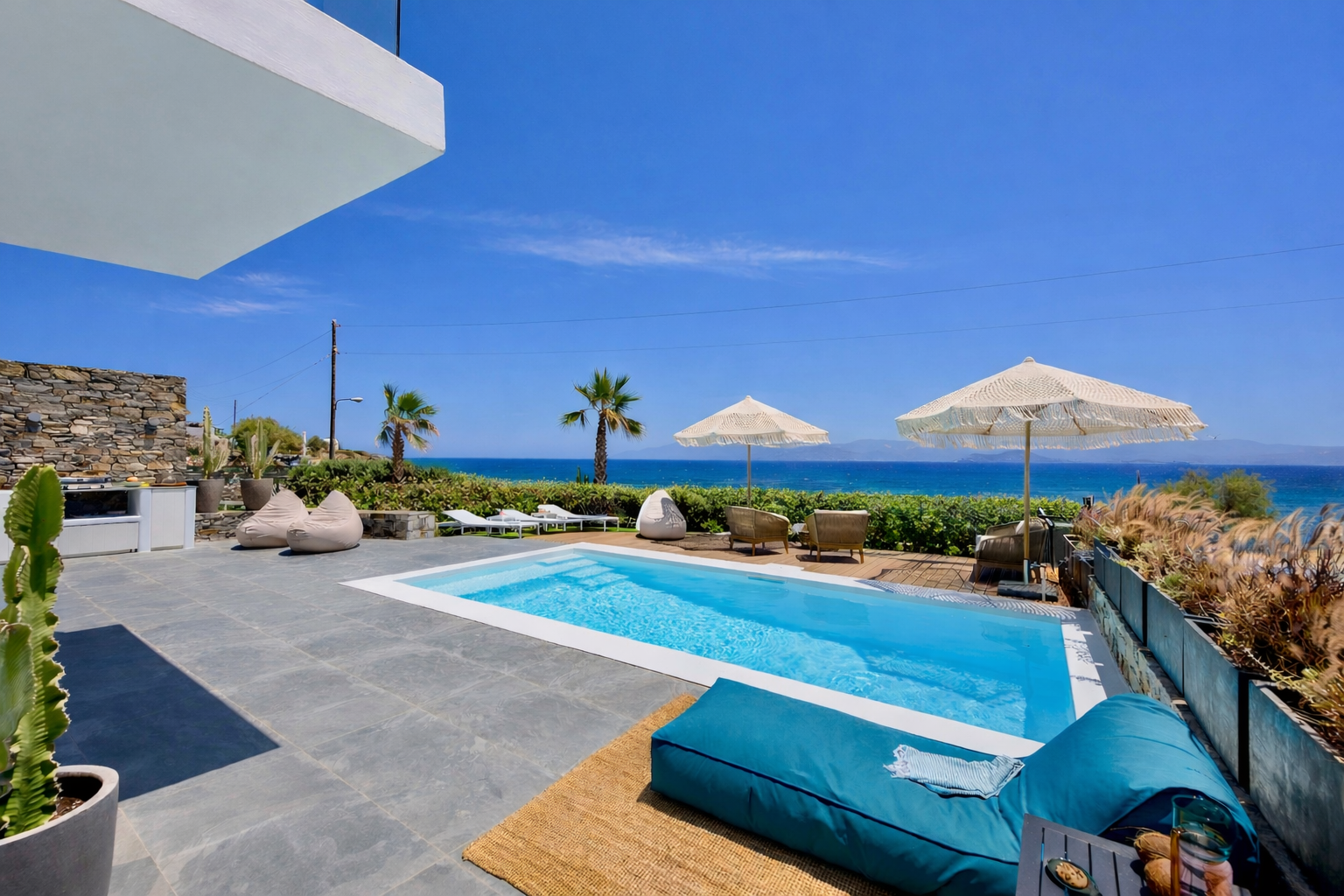 36 BLACK SEA VIEW .png