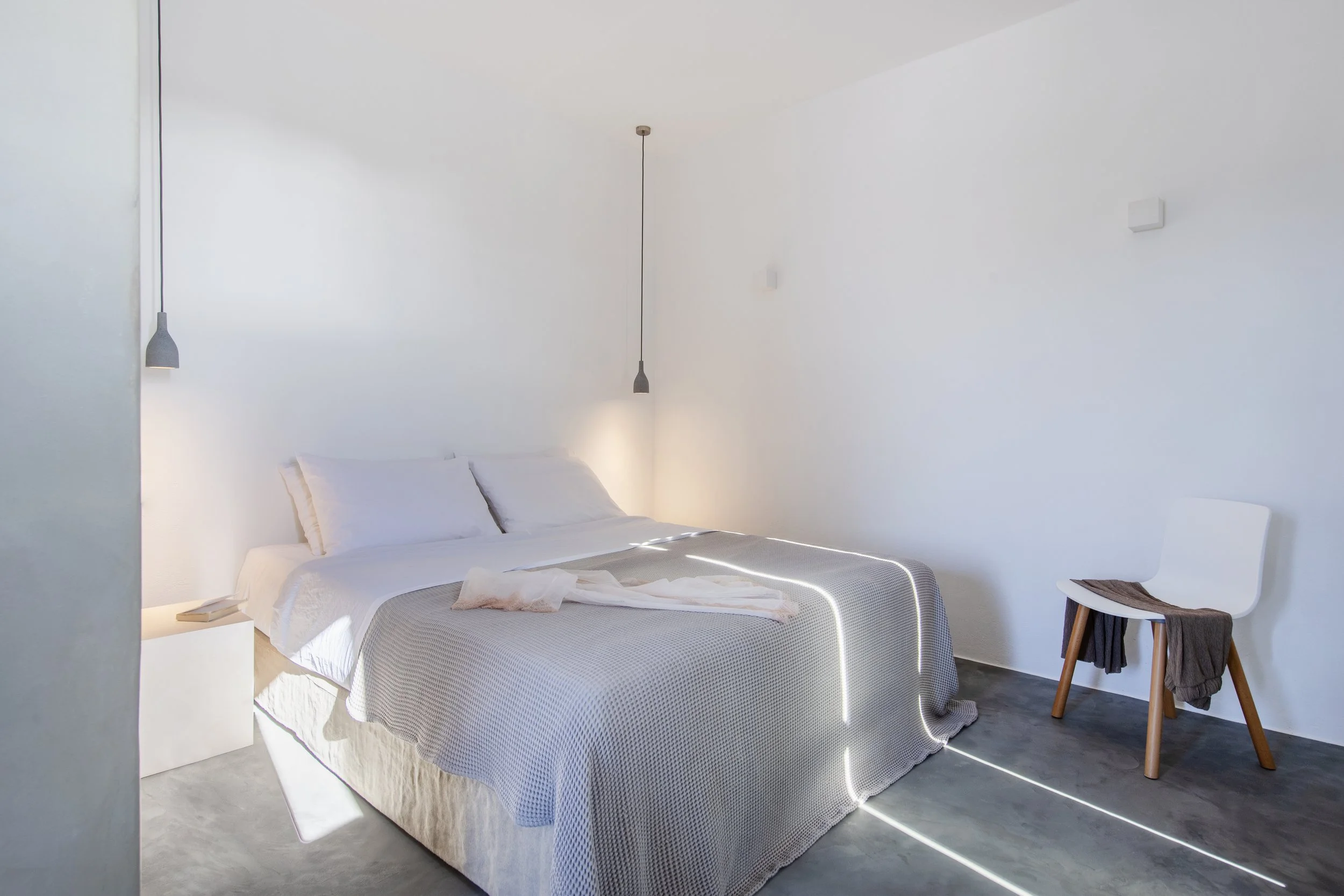 L2 bedroom 2-1.jpg