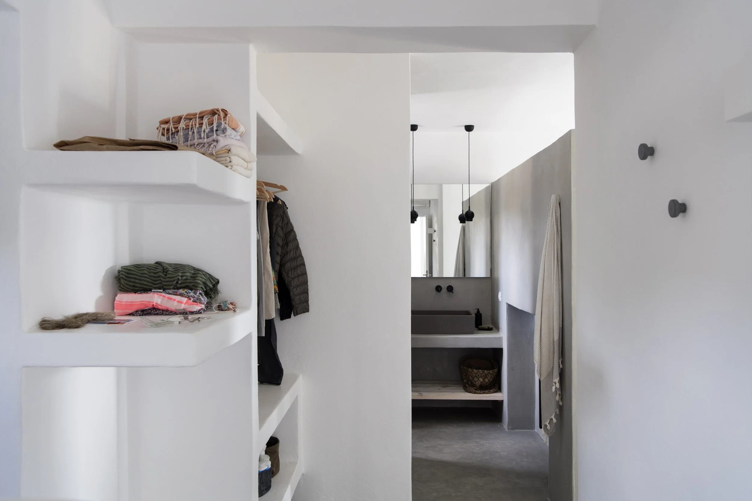 L1 bedroom 1-2.jpg