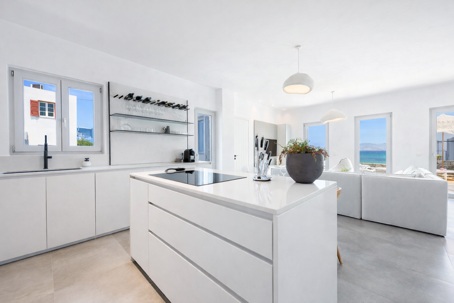 7 AKOYA KITCHEN SEA VIEW.png