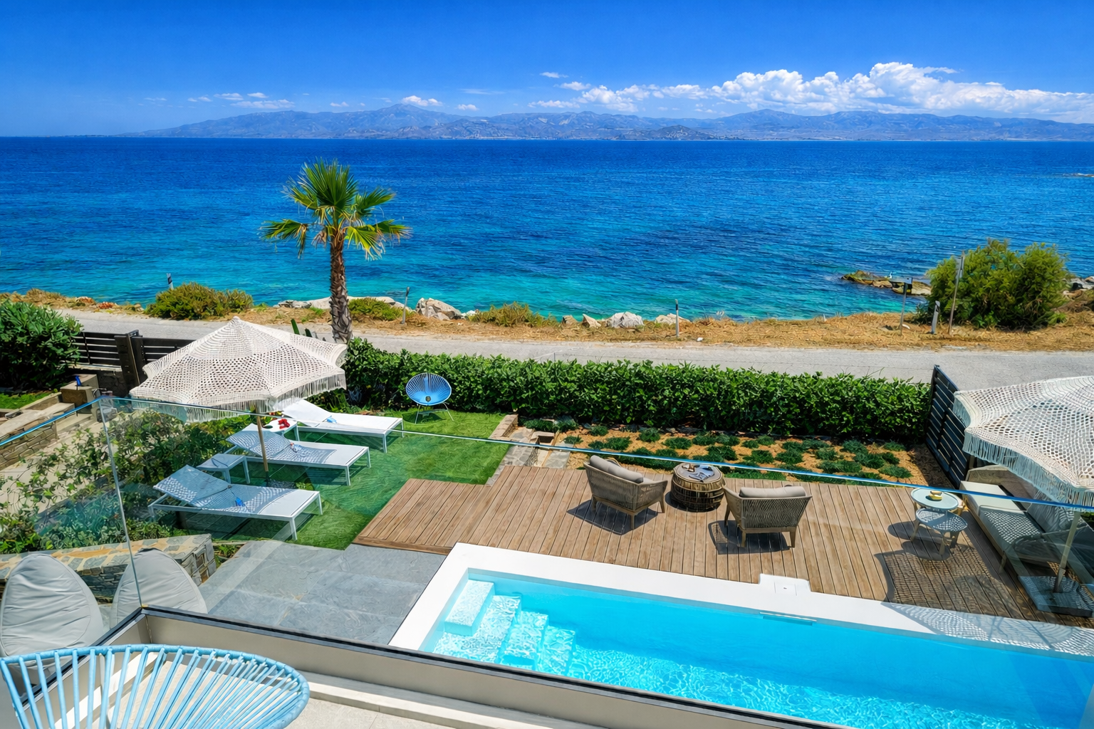 14 BLACK BALCONY SEA VIEW.png