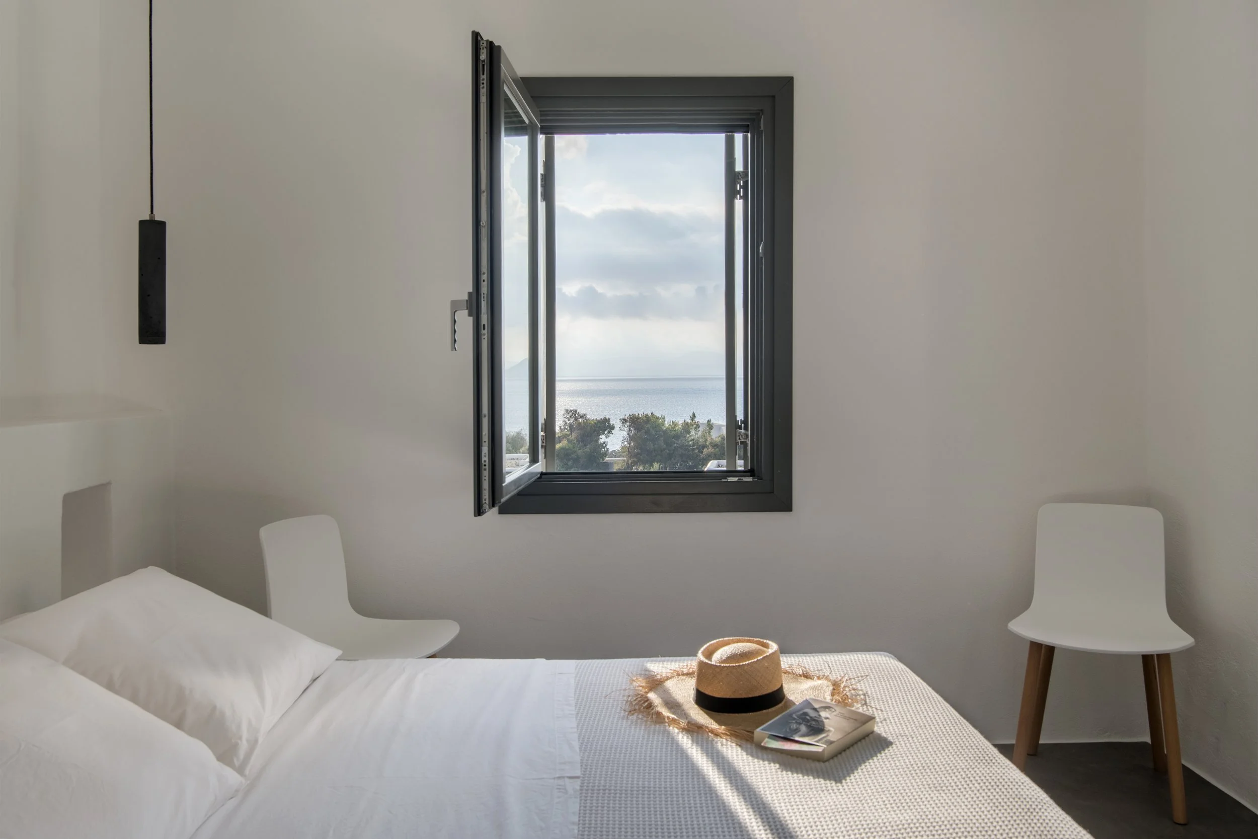 L2 bedroom 1-2.jpg