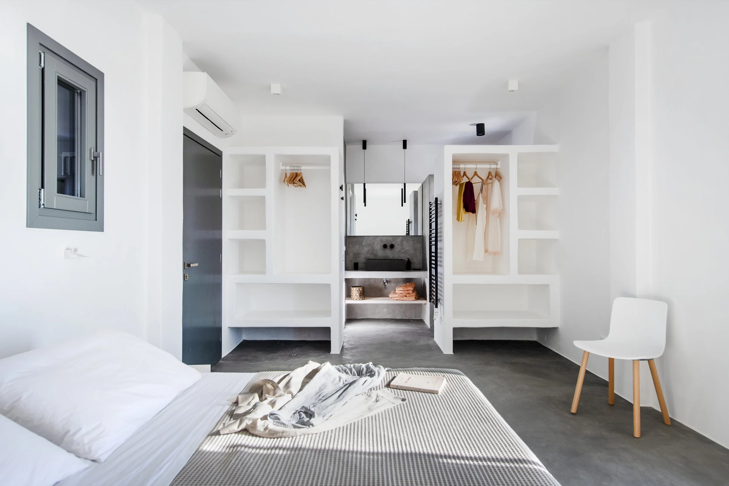 L2 bedroom 3-1.jpg