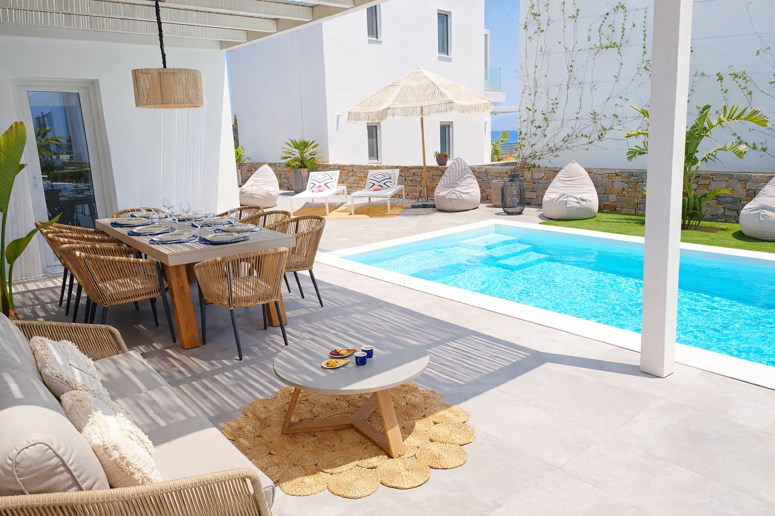 47 Akoya veranda.png