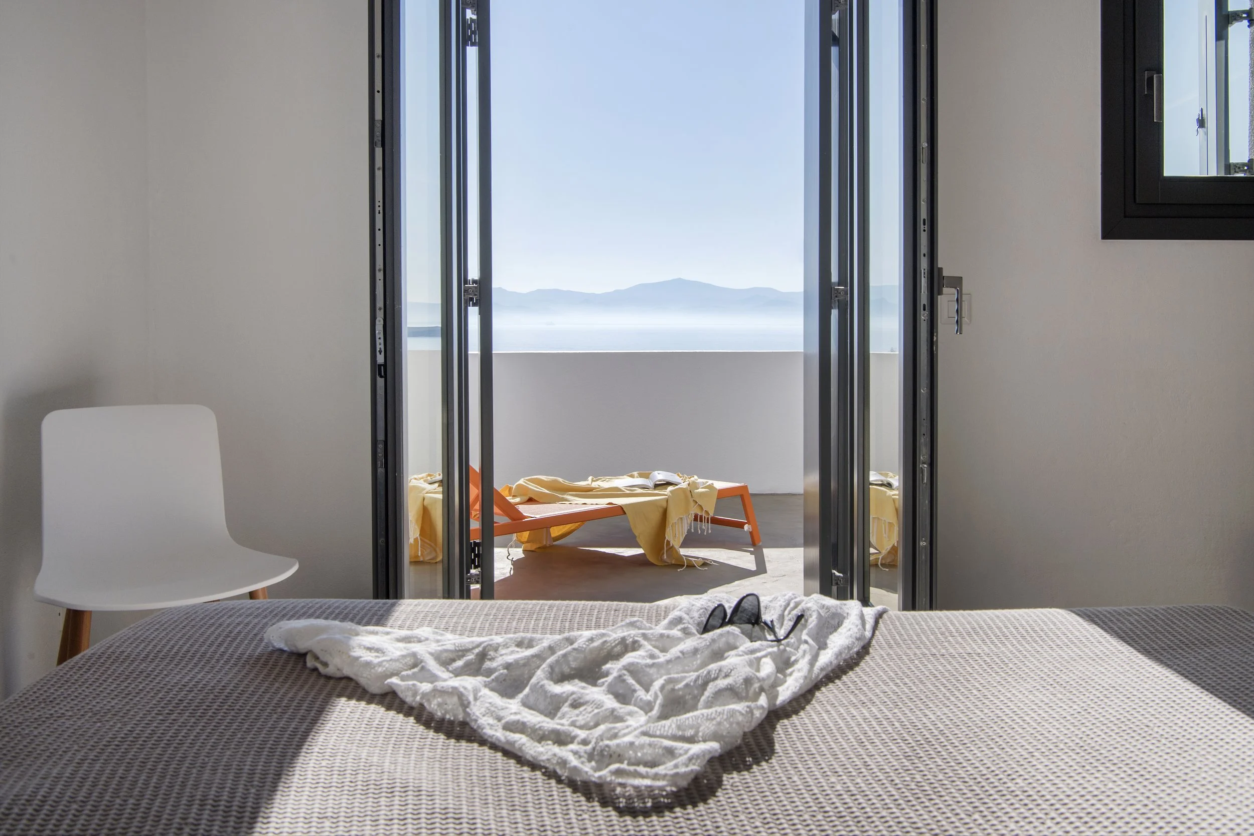 L2 bedroom 2-3.jpg