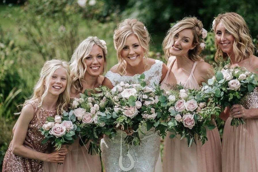pink and green bridesmaids bouquets
