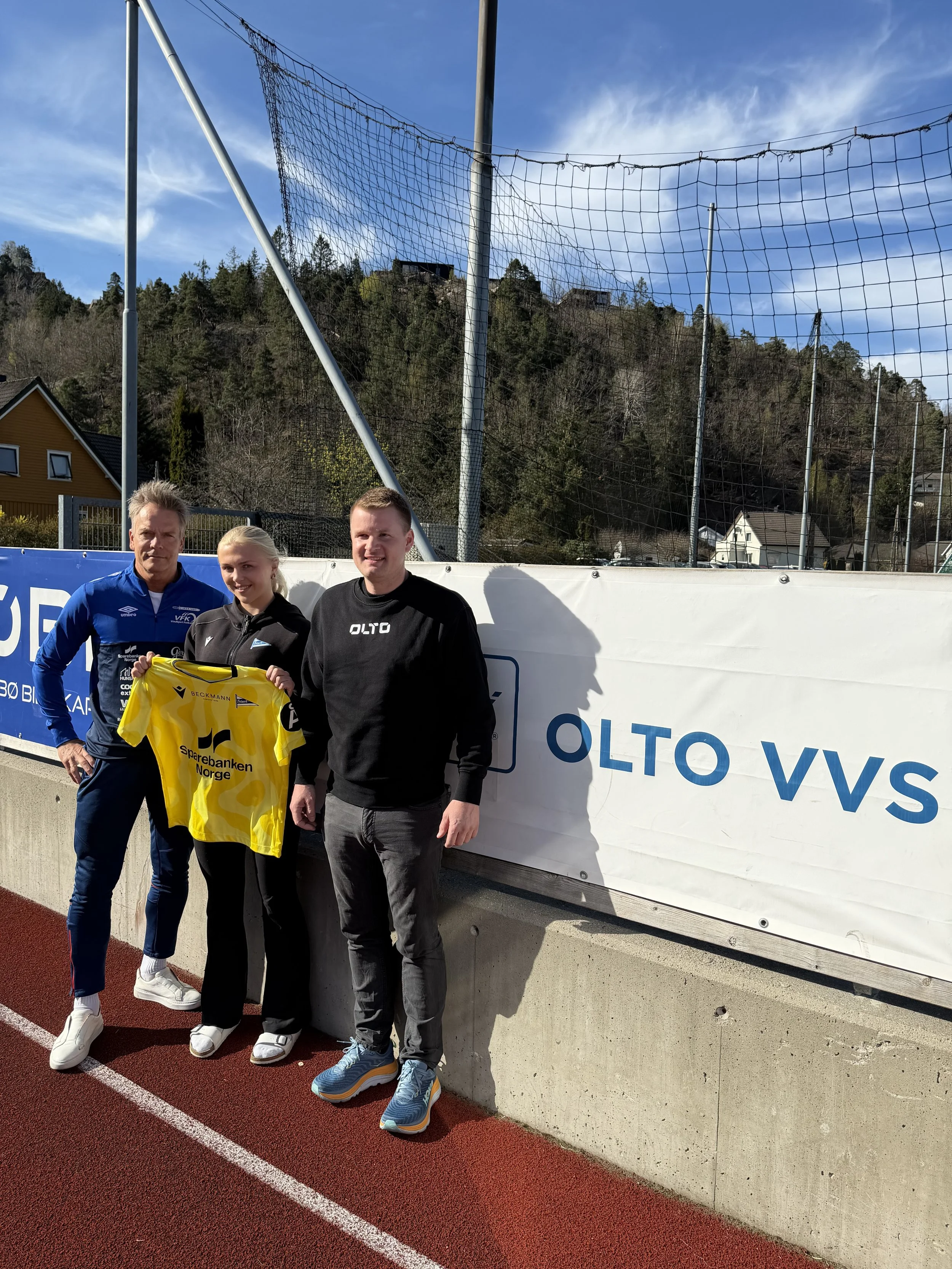 Marion Myrvold signerer proffkontrakt