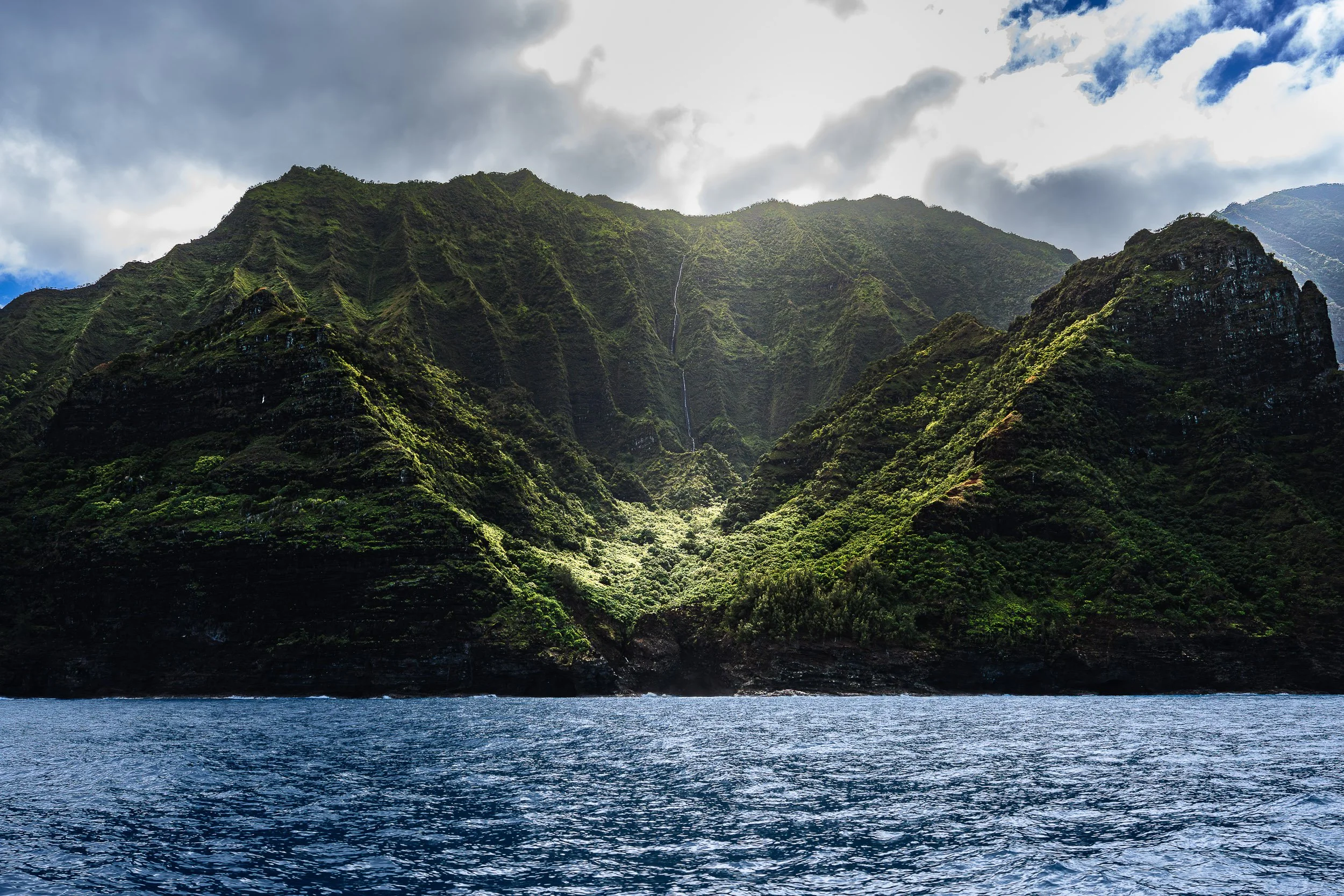 Hawaii-2025-Na-Pali-Waterfall-Matte.jpg