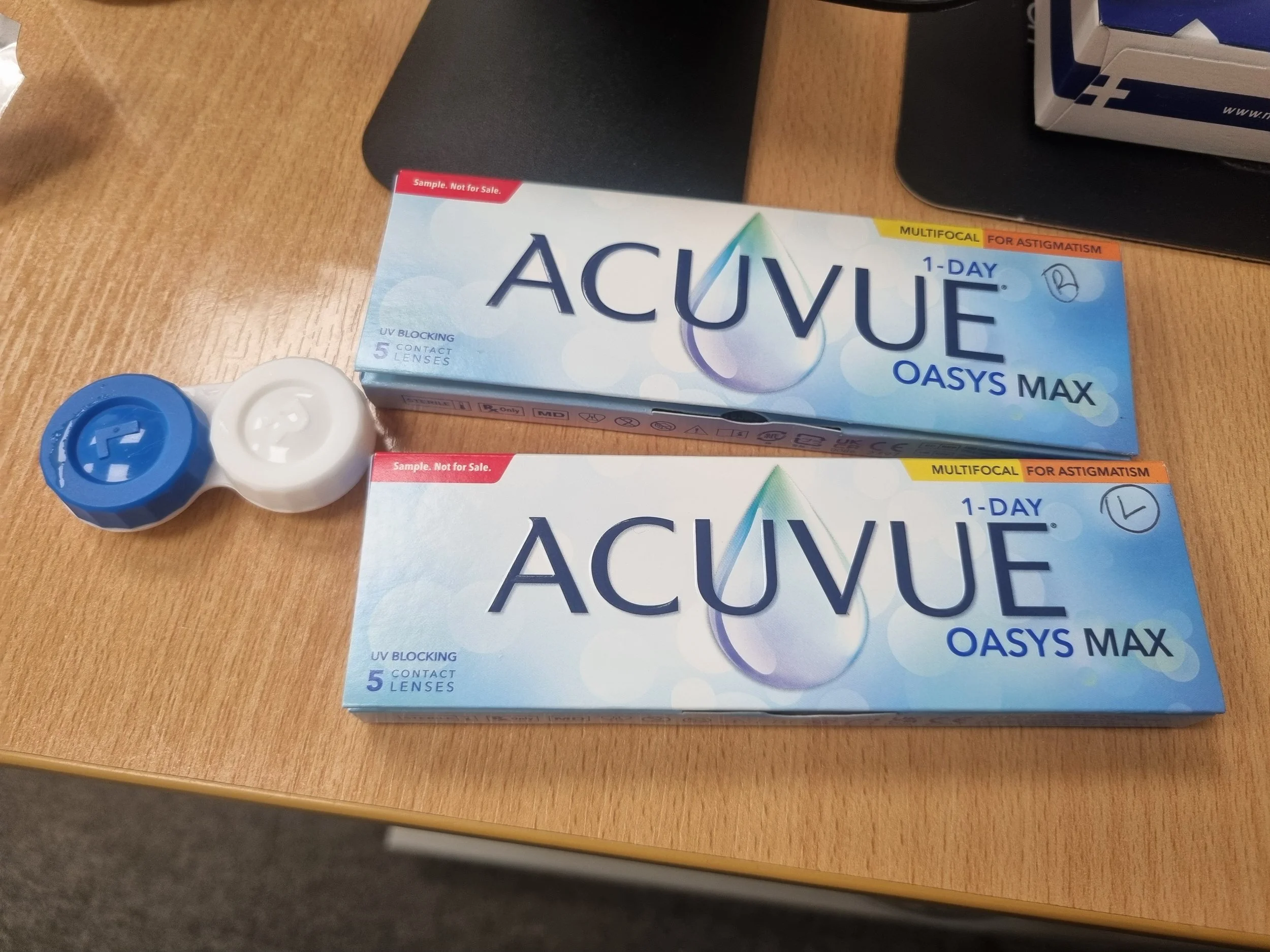 AcuvueOasys Max Mutlifocal For Astigmatism contact lens boxes at Blink Opticians in Bridge of Allan.