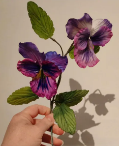 Cold Porcelain Pansy Workshop with Stacey from Beaut Blooms