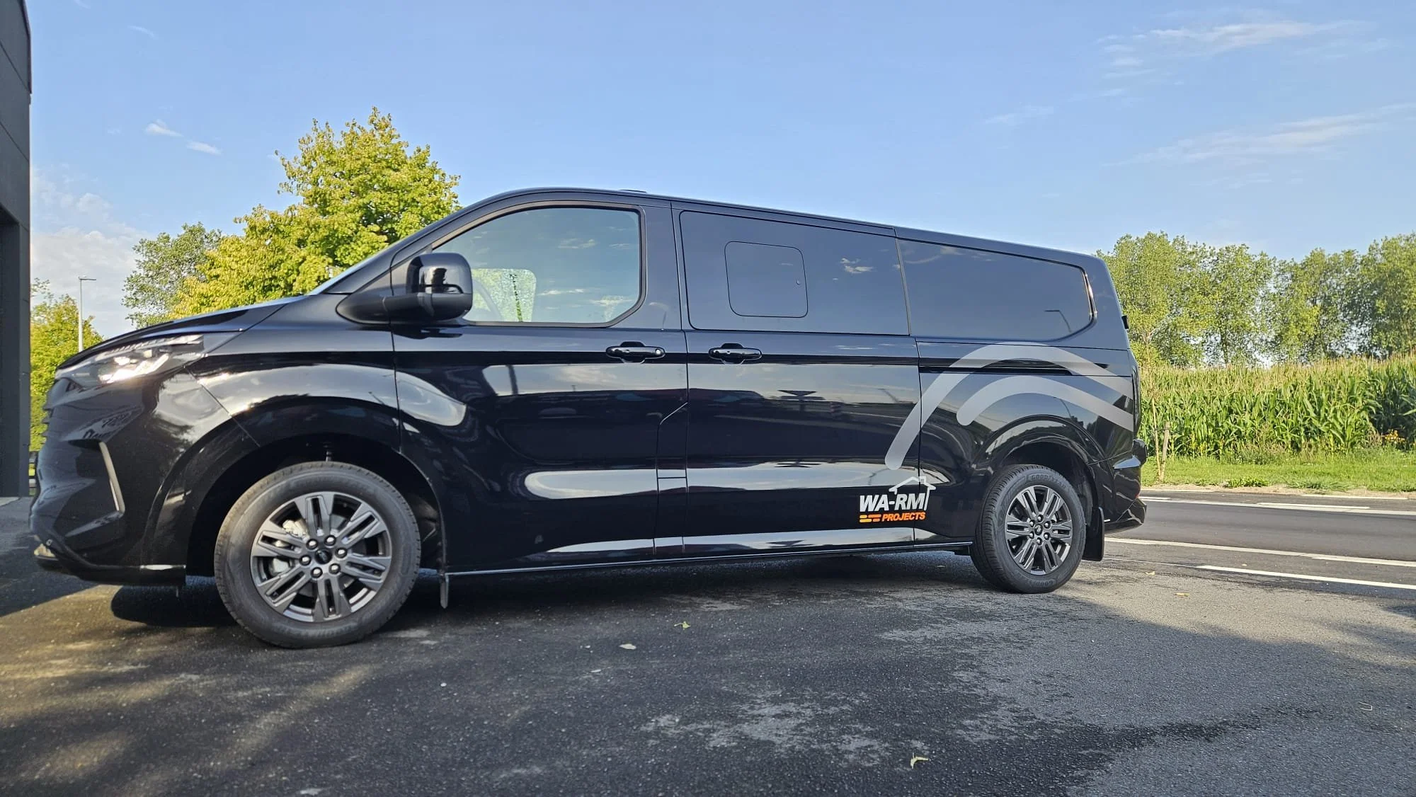 Belettering Fort Transit Custom