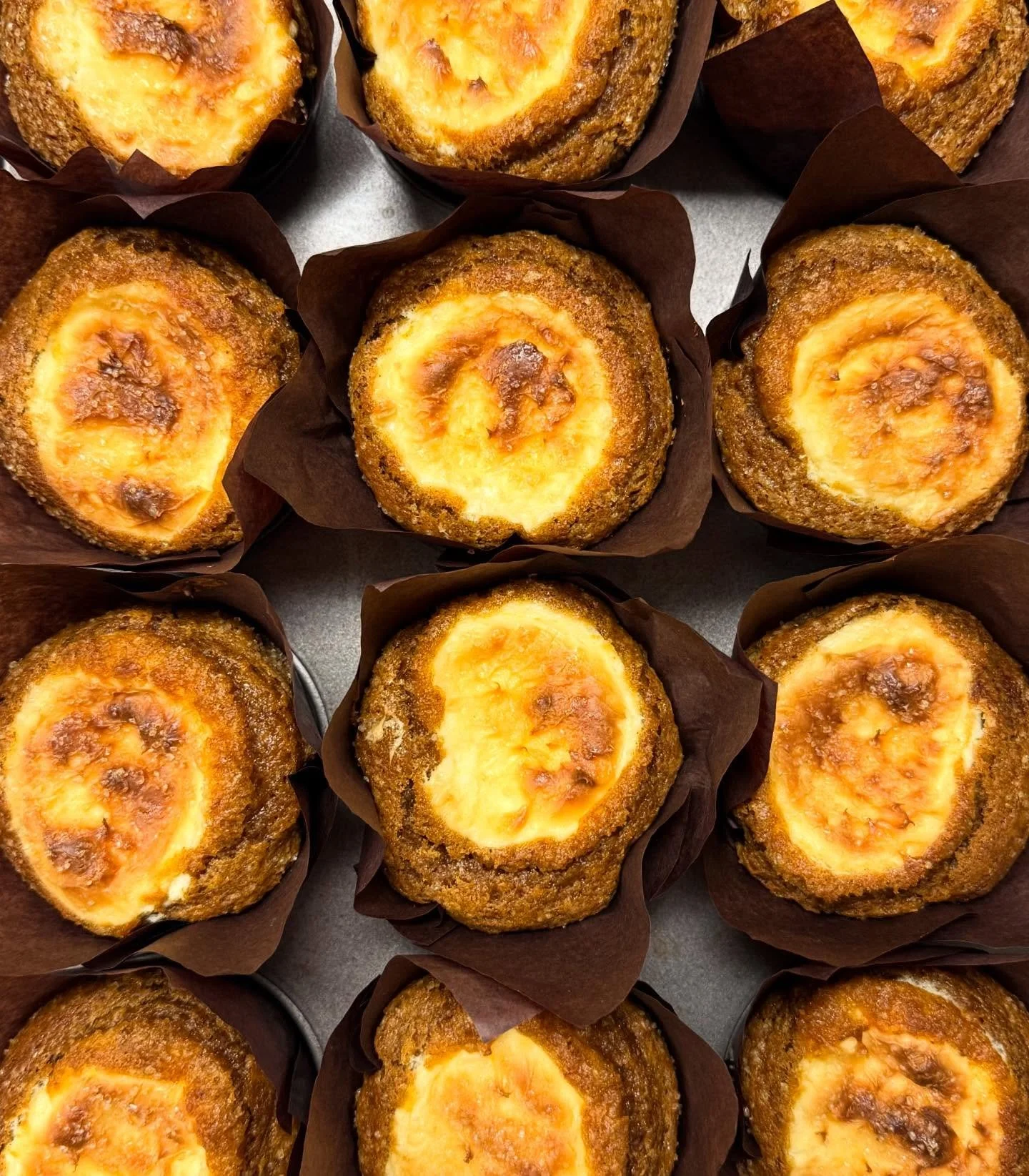 Pumpkin spice and everything nice — especially when there’s cream cheese in the middle. ๐๐
#lynchburgva #lynchburgbakery #lyhlovesyou #flourdistrictva #flourdistrict #coffee #latte #lynchburgcoffee #supportlocal #pumpkinmuffins