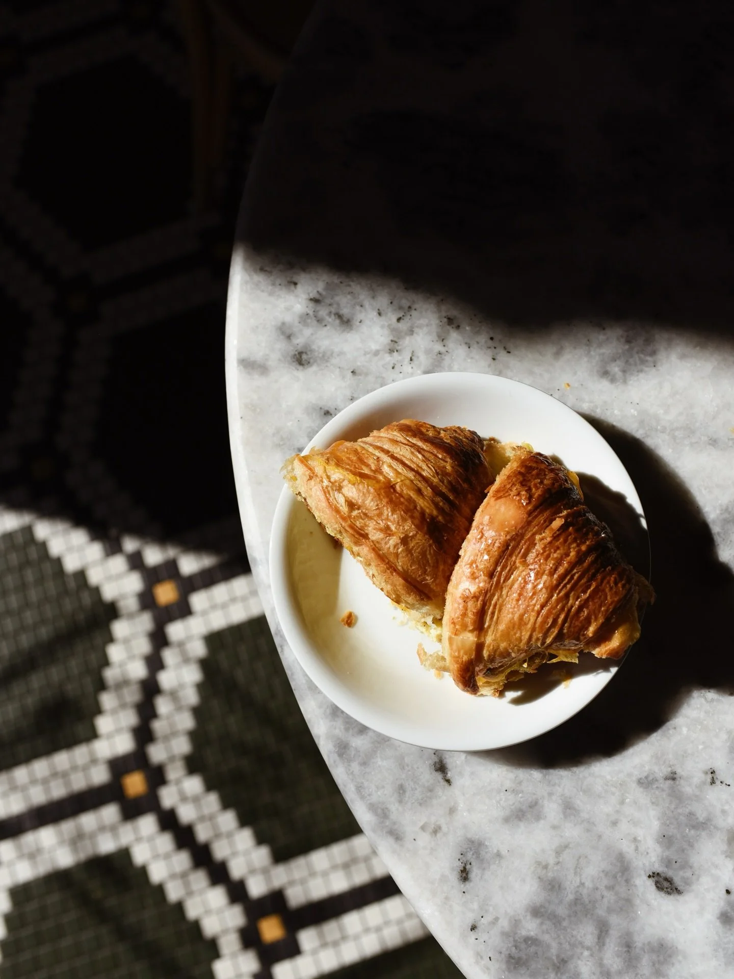 It&rsquo;s a good morning for a breakfast sandwich&hellip; especially when it&rsquo;s served on a fresh, flaky croissant 🥐