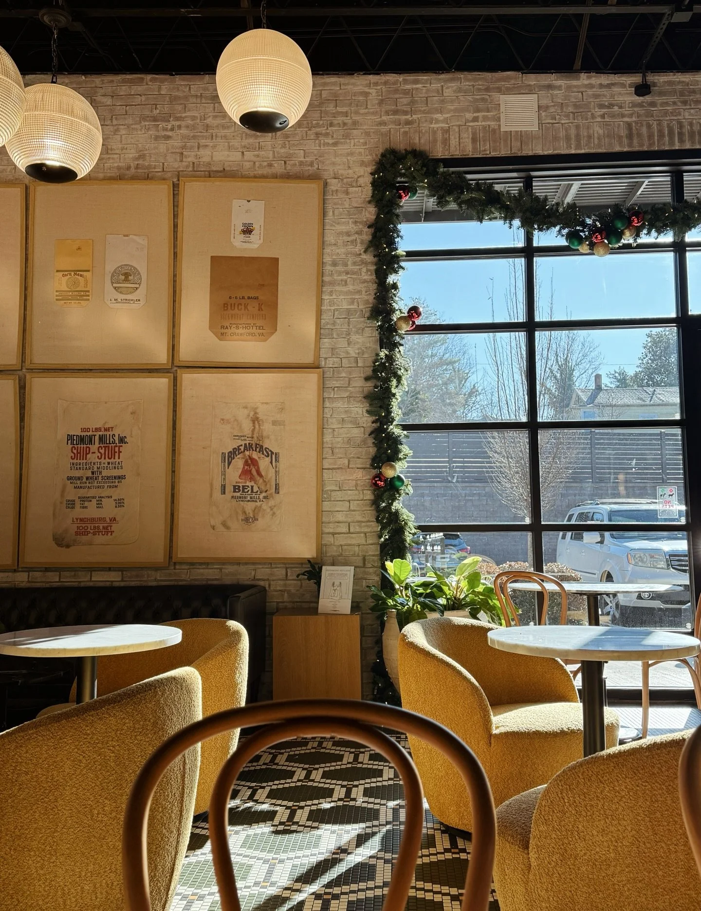 Sunday mood ☀️🥐