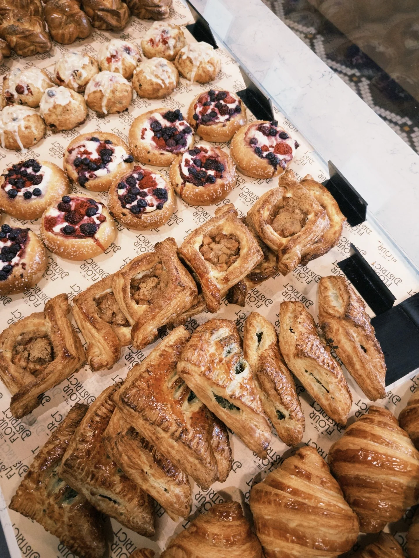 Friday lineup - come &amp; grab all of your favorites this weekend! Open today &amp; tomorrow, stay tuned for Sunday updates! ❄️