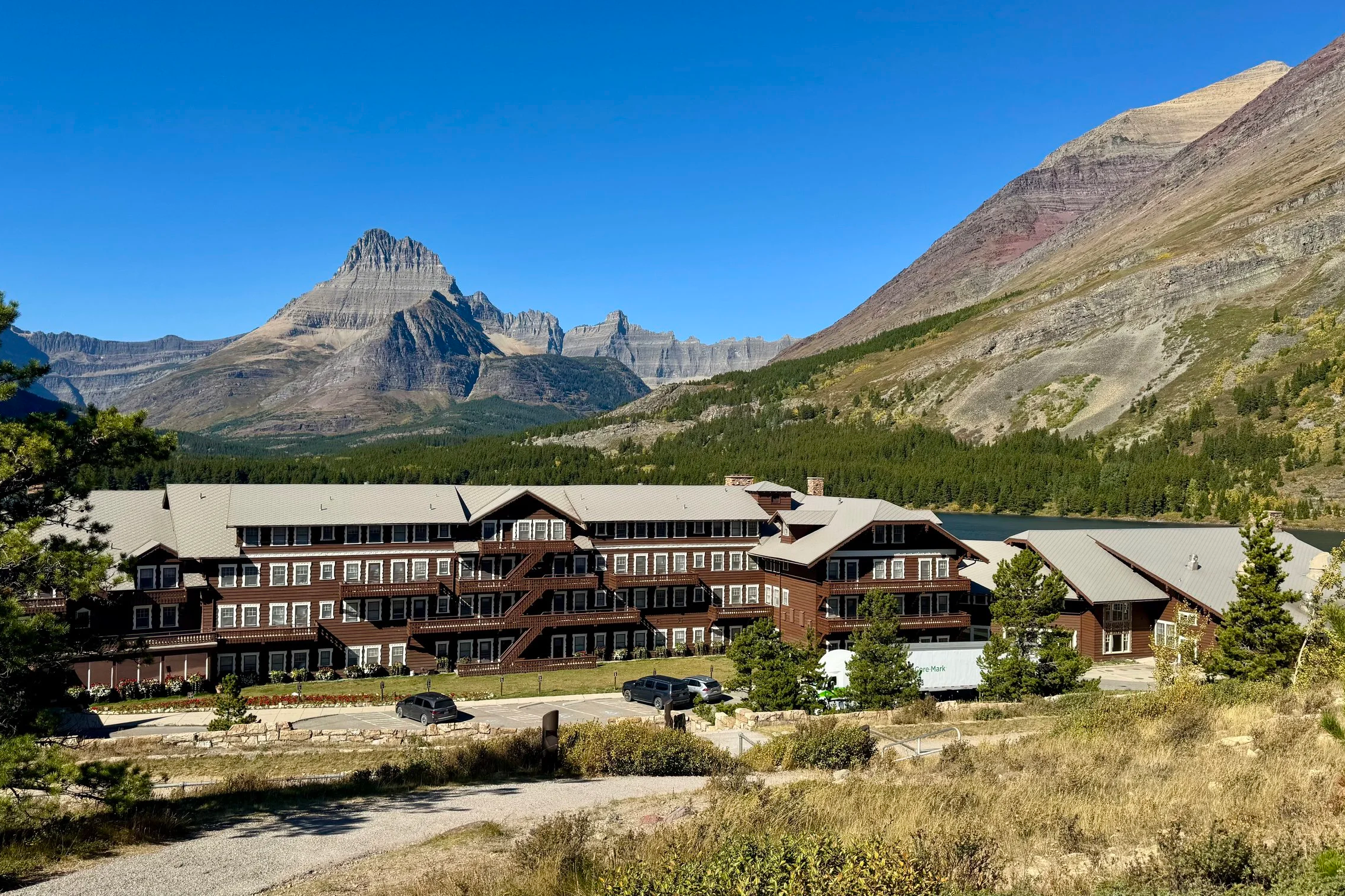 Many Glacier Hotel, Glacier NP