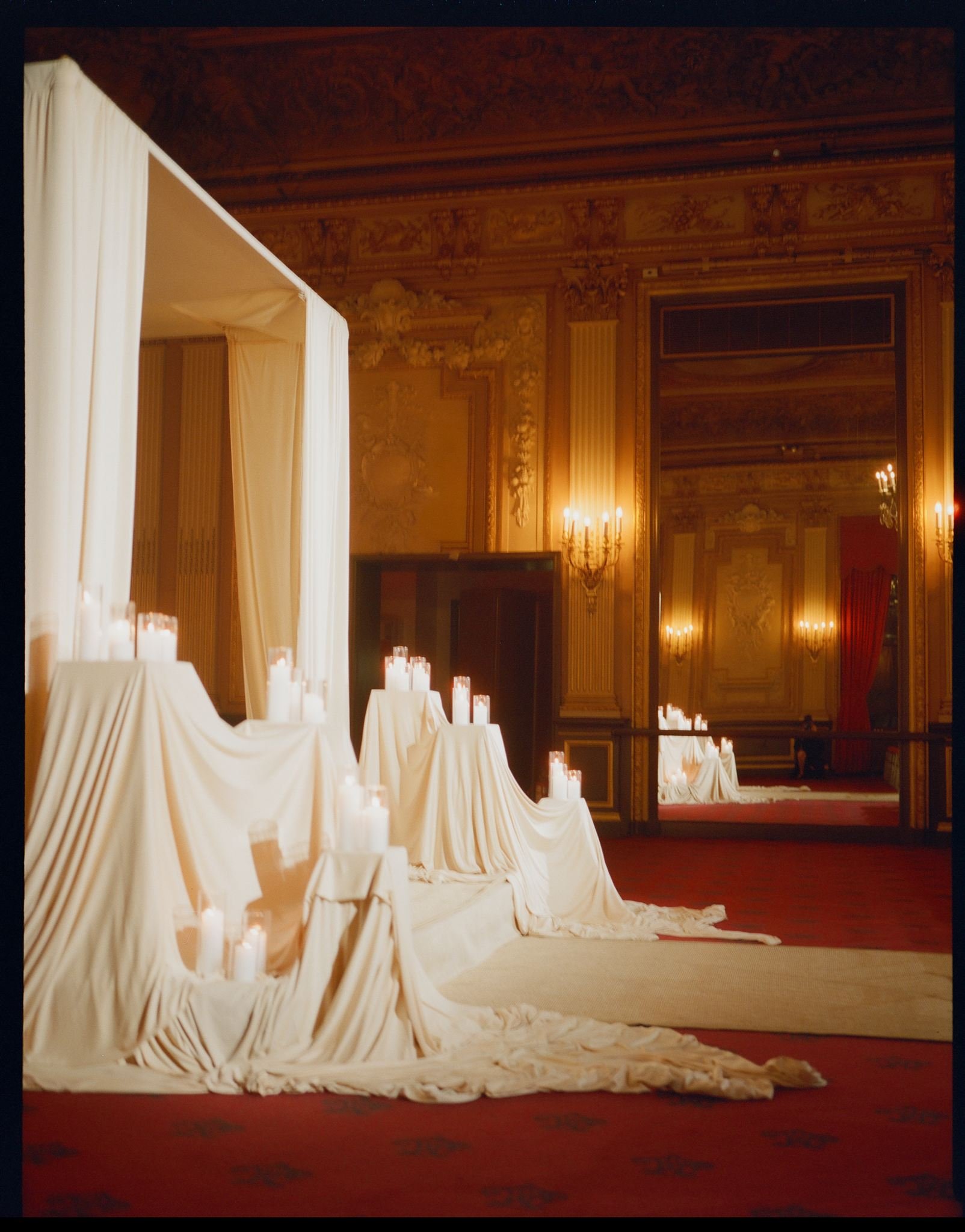 A Gold Drenched Wedding at The Metropolitan Club