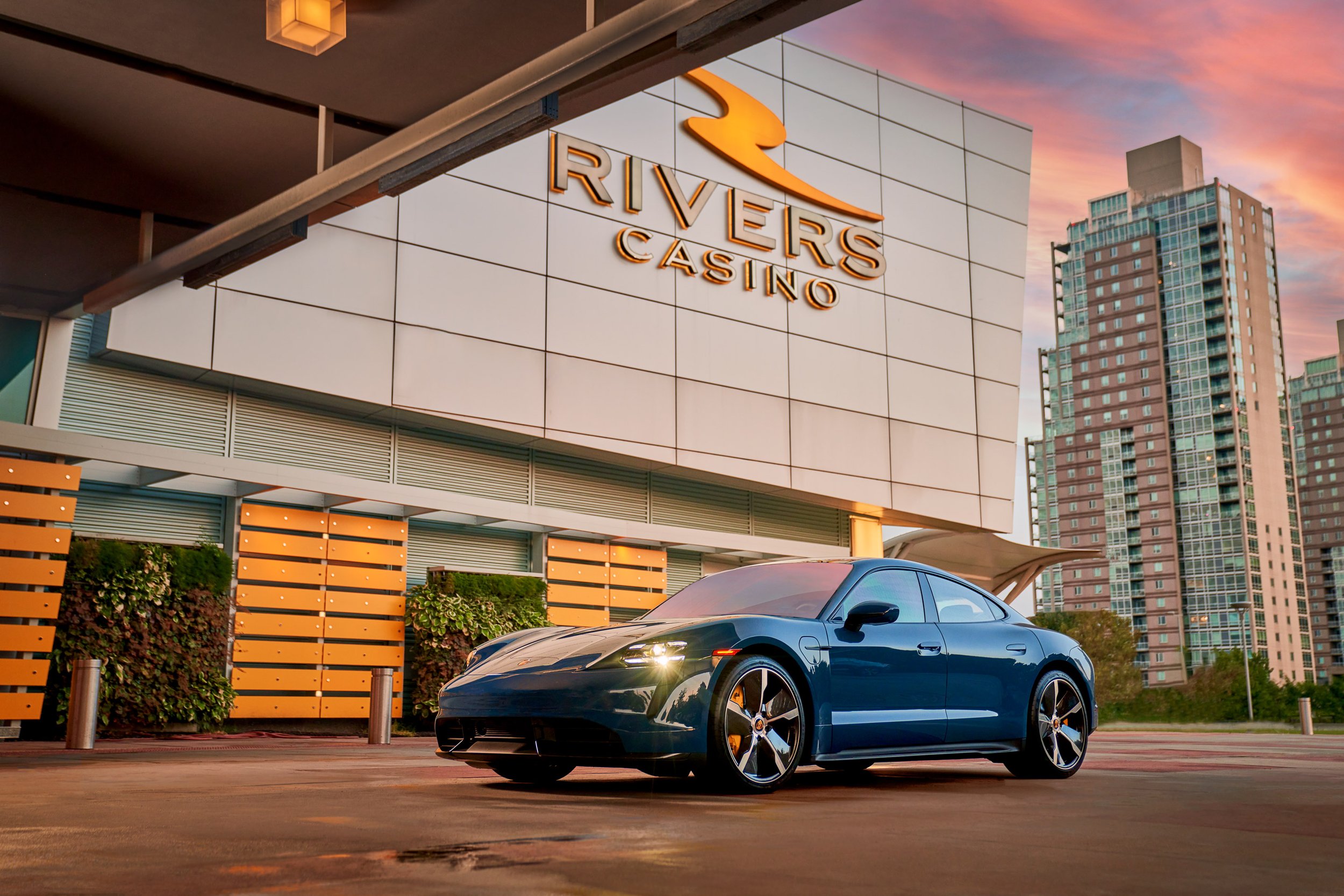 ALL ABOARD! JOB SEEKERS CAN LAND A CAREER AND A FREE CRUISE ATRIVERS CASINO PHILADELPHIA’S JOB FAIR