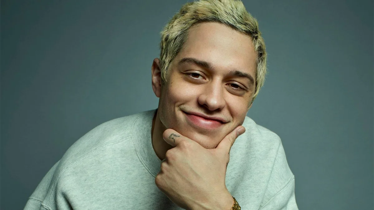 PETE DAVIDSON LIVE COMEDY TOUR COMES TO FISHTOWN