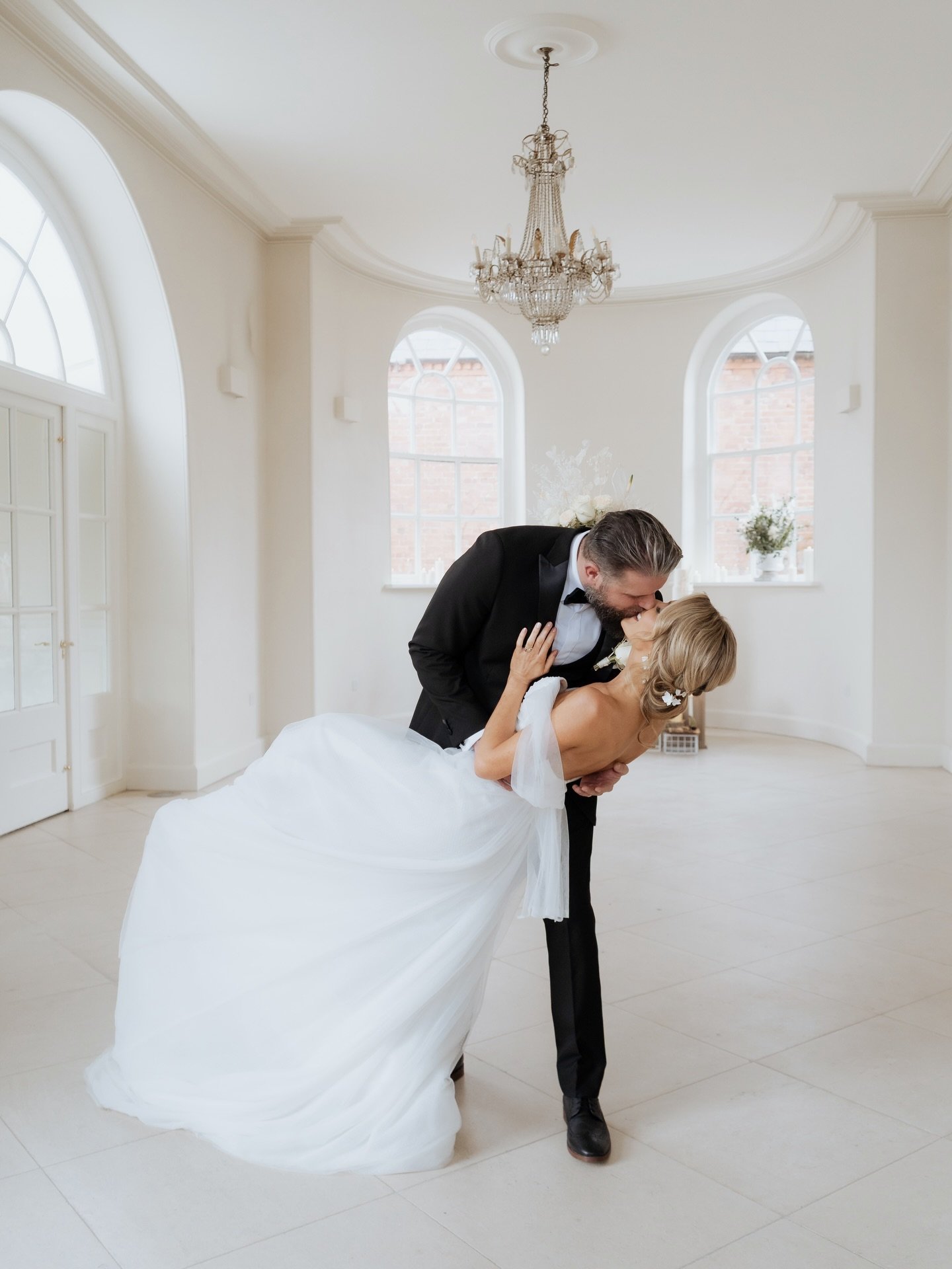 For couples who care about how their wedding feels, not just how it looks.

I&rsquo;m a luxury wedding photographer capturing soft, editorial, emotion-led weddings across Cheshire, North Wales and the UK.

Specialising in timeless, natural wedding ph