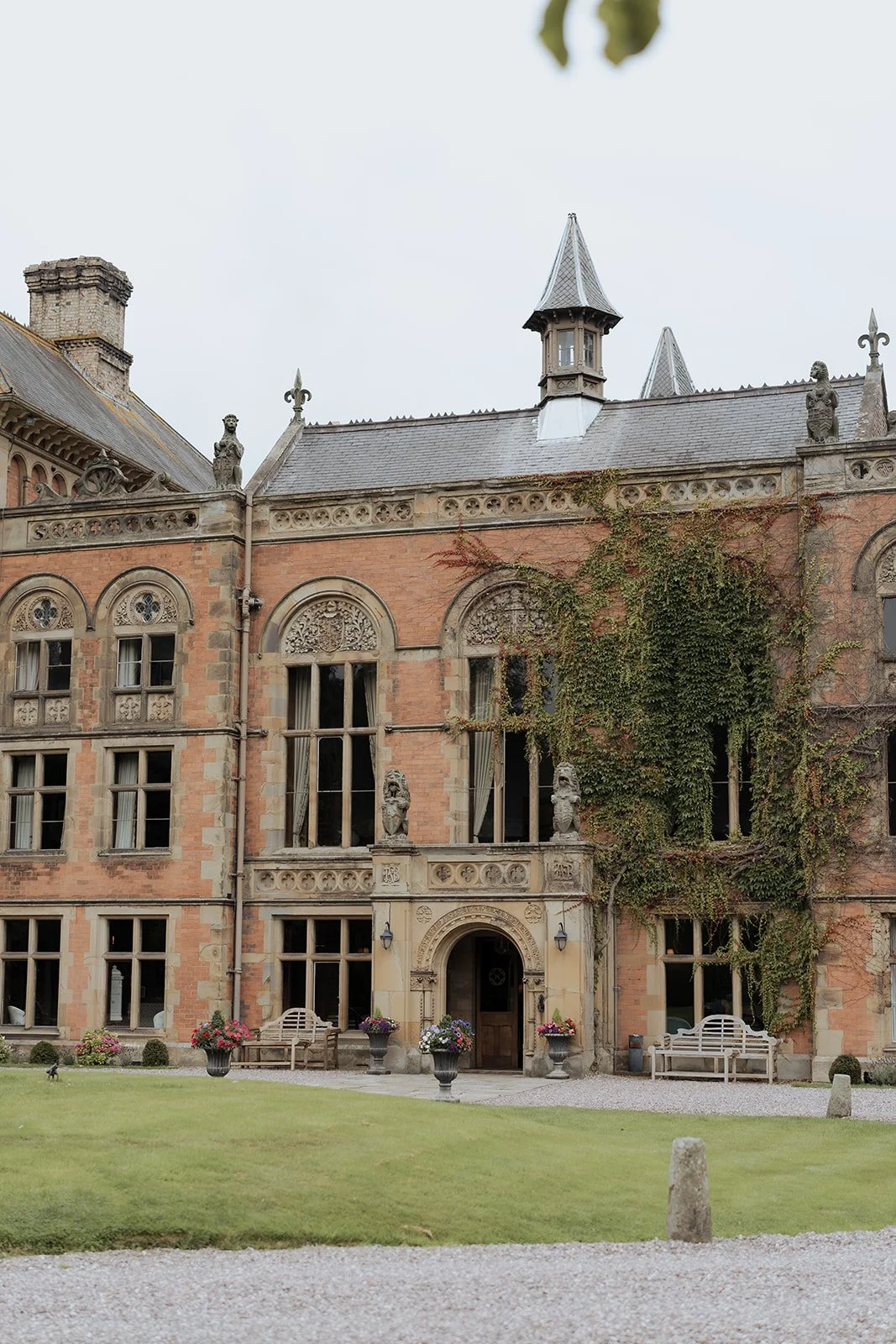 Soughton Hall Courtyard | Timeless Cheshire Wedding Venue