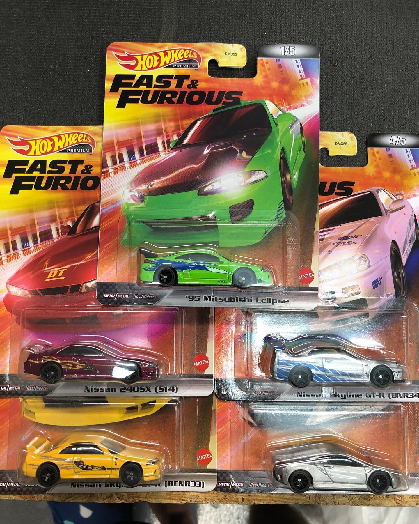Gotta love the Fast and Furious sets!
@hotwheelsofficial #hotwheels #hotwheelscollector #diecast #diecastcollector #164 #164diecastcars #fastandfurious