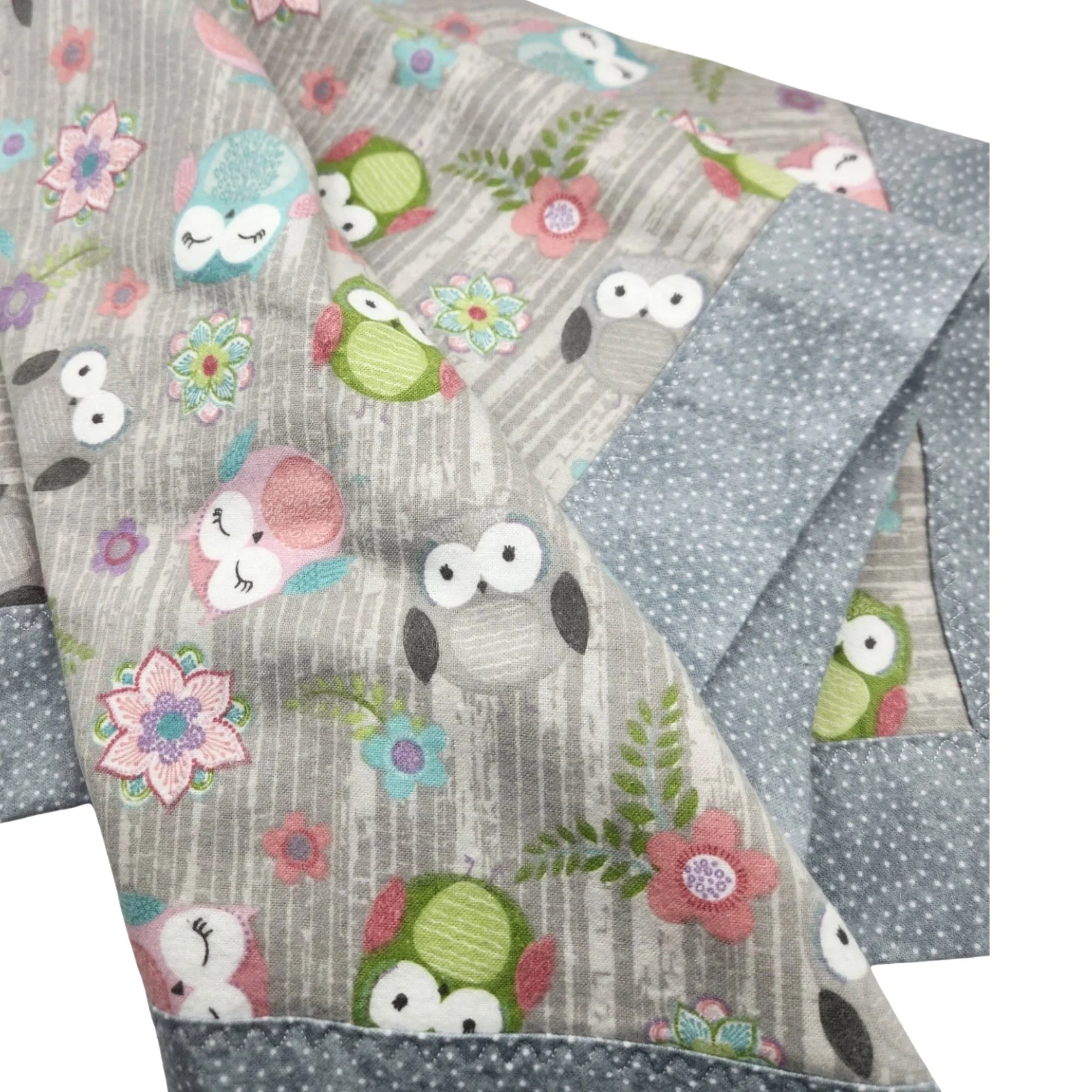 Gray_owls_open_fold.jpg